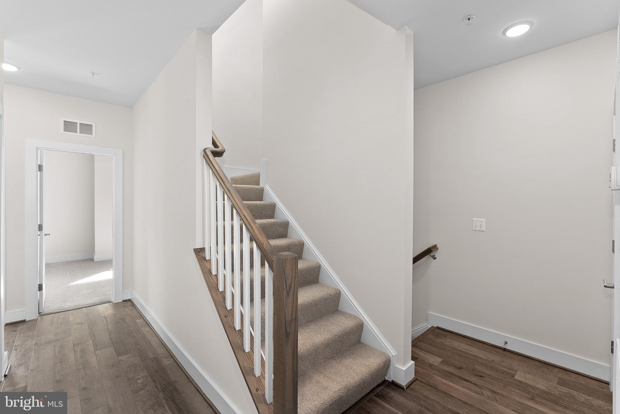 ONE LOUDOUN - Residential Lease