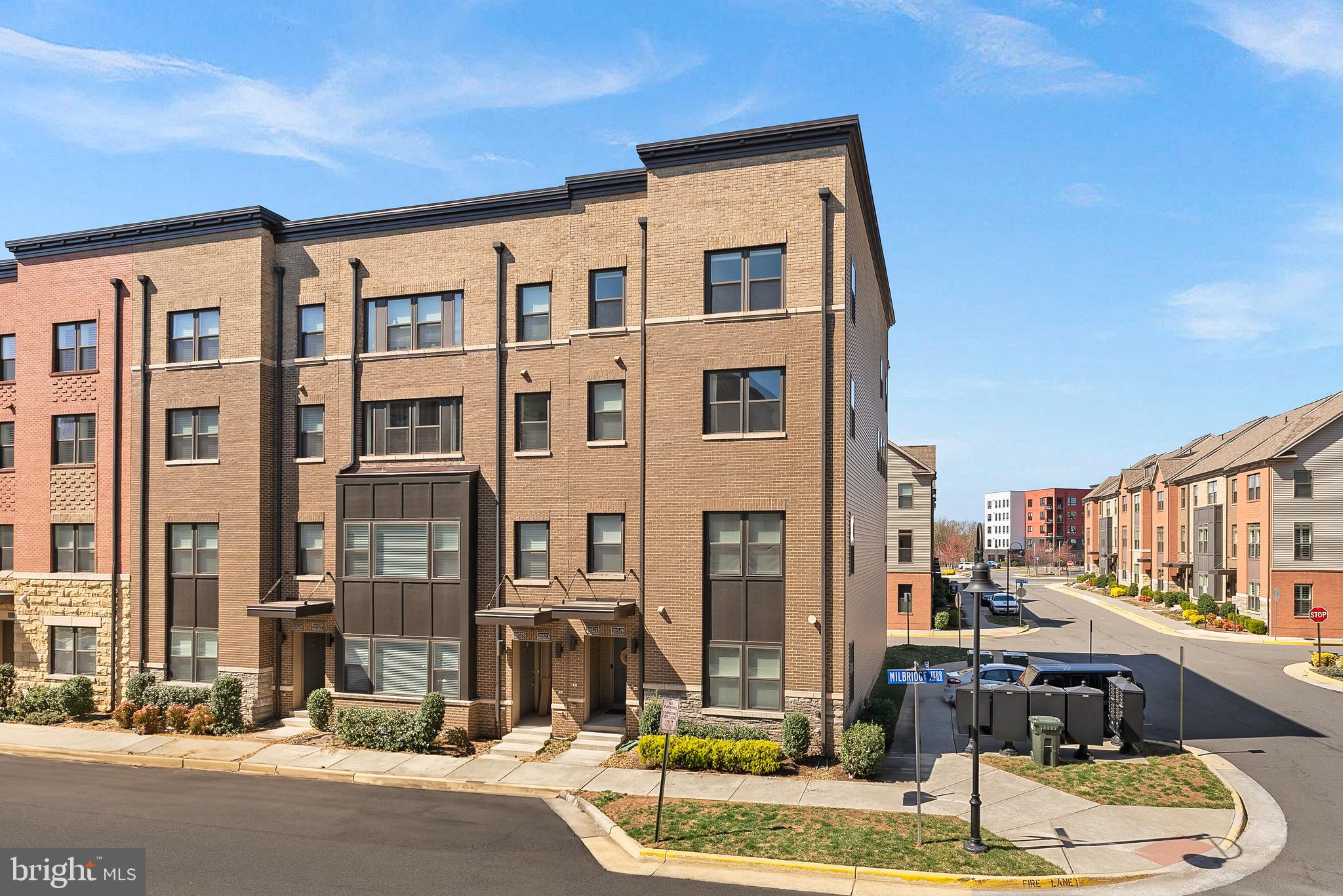 ONE LOUDOUN - Residential Lease