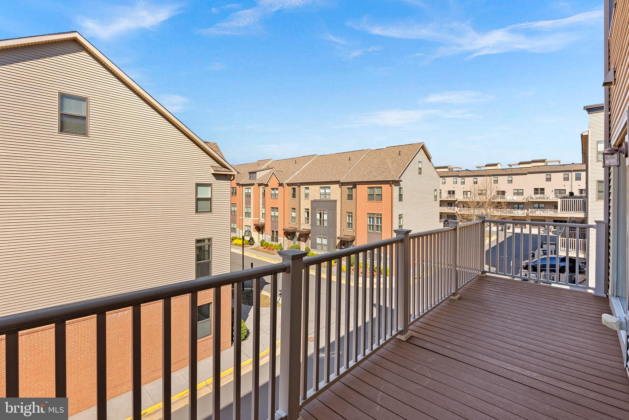 ONE LOUDOUN - Residential Lease