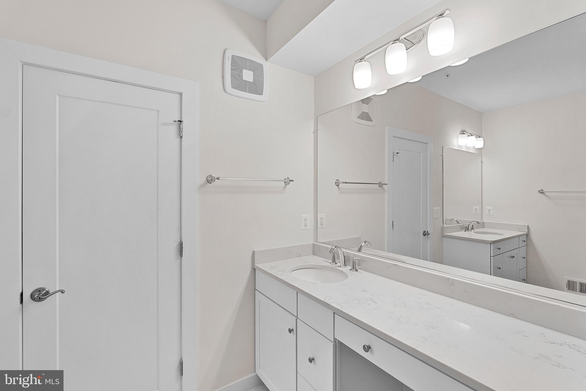 ONE LOUDOUN - Residential Lease