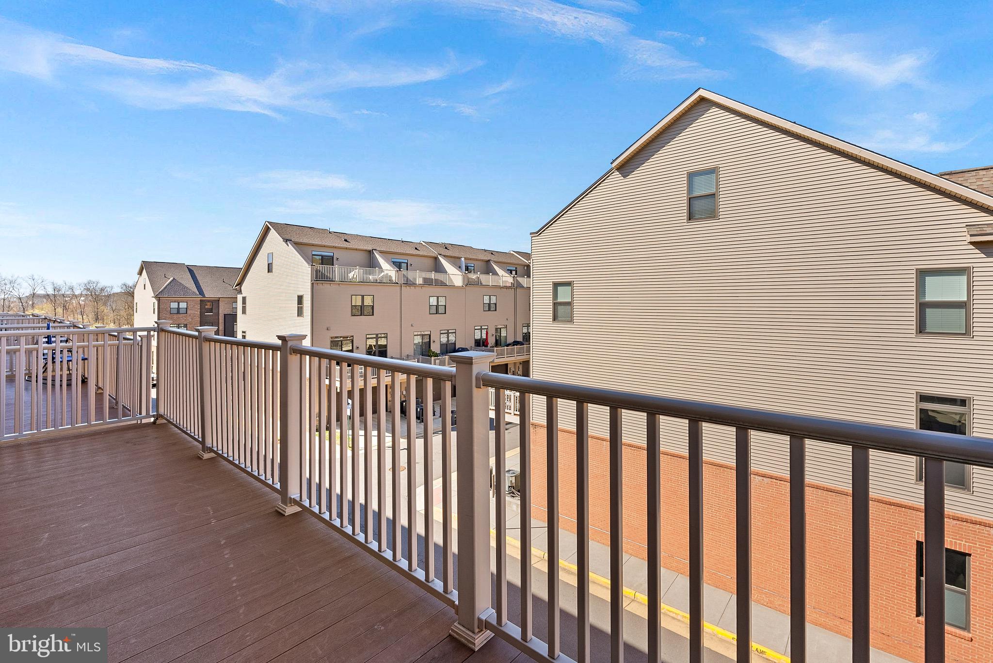 ONE LOUDOUN - Residential Lease