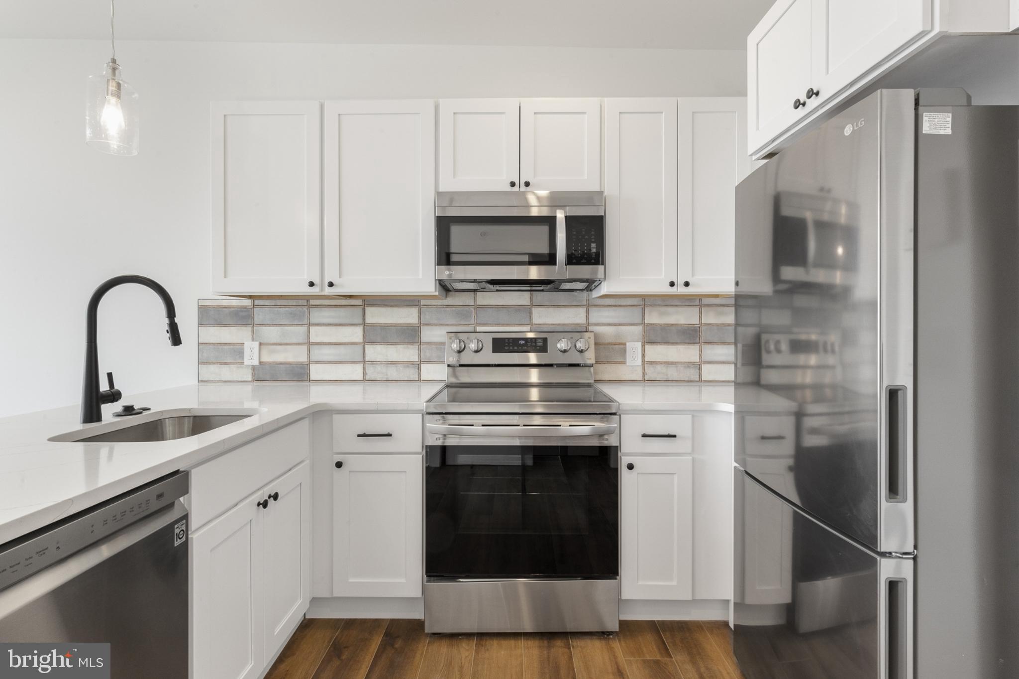 NORRIS SQUARE - Residential Lease