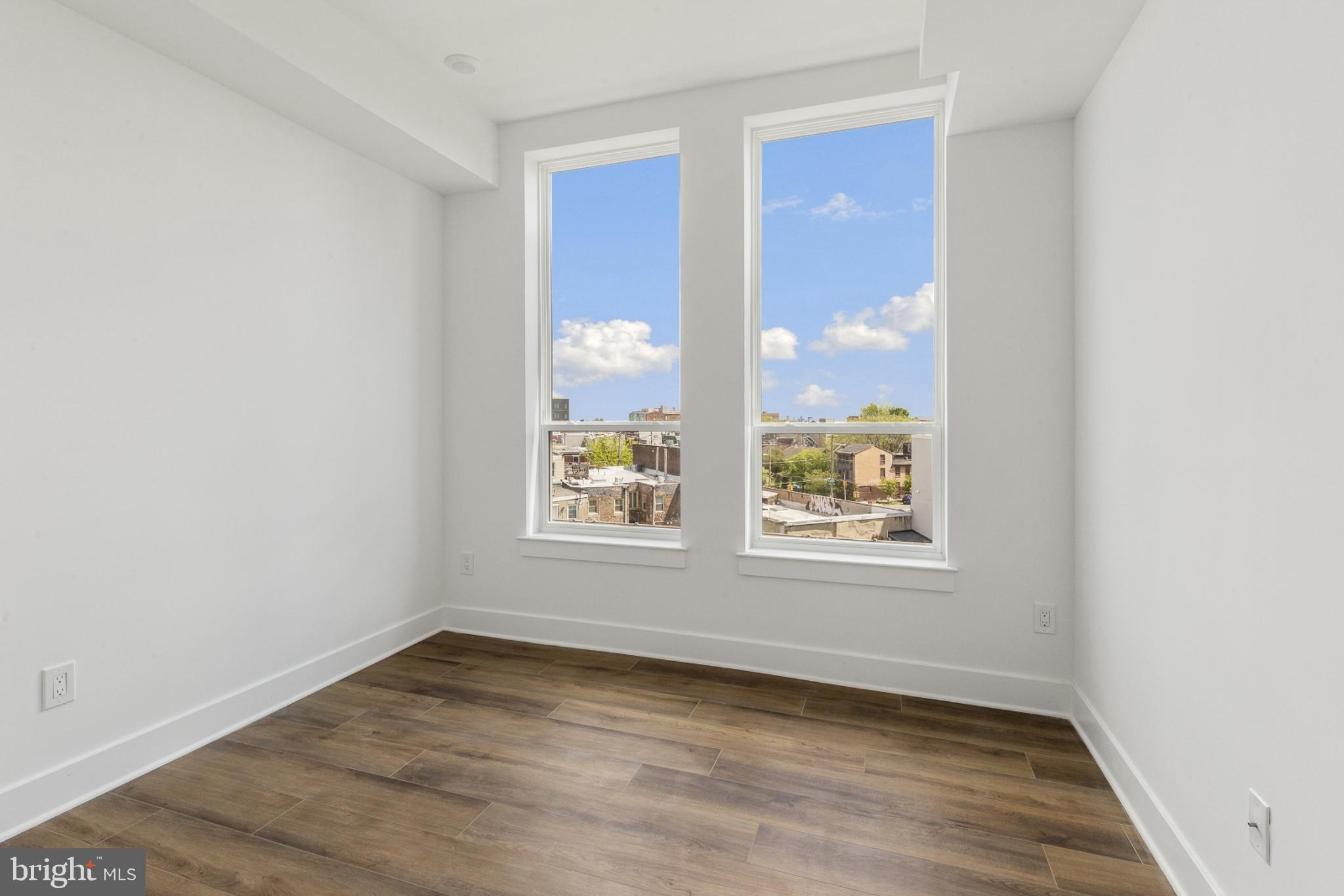 NORRIS SQUARE - Residential Lease