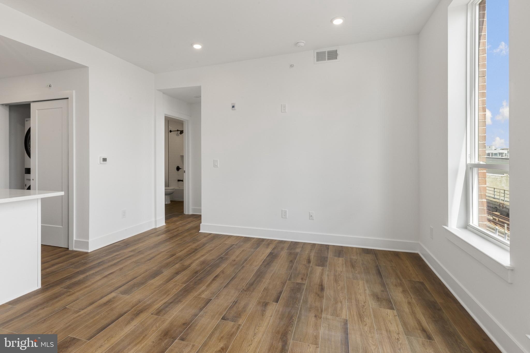 NORRIS SQUARE - Residential Lease