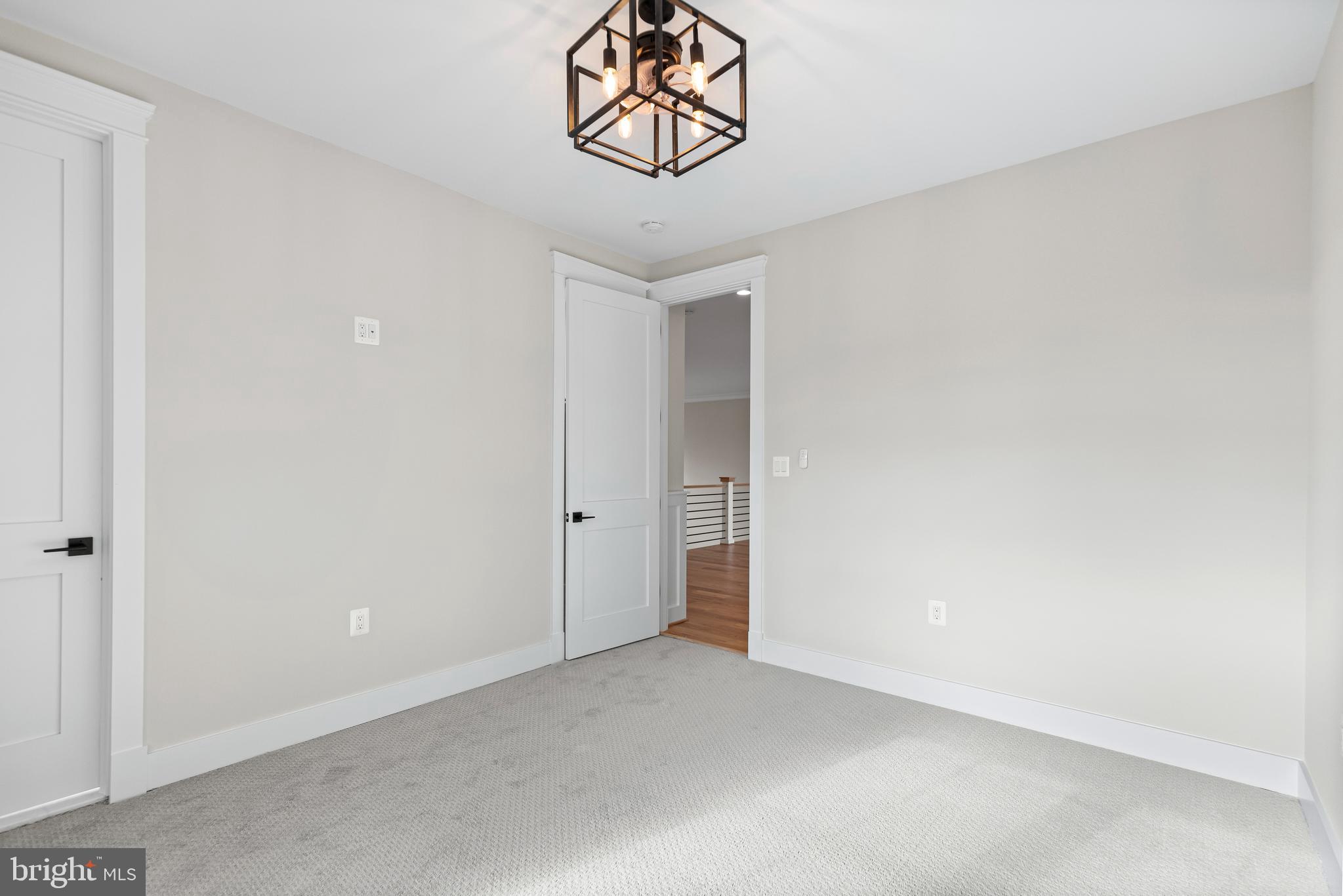 LITTLE VIENNA ESTATES - Residential