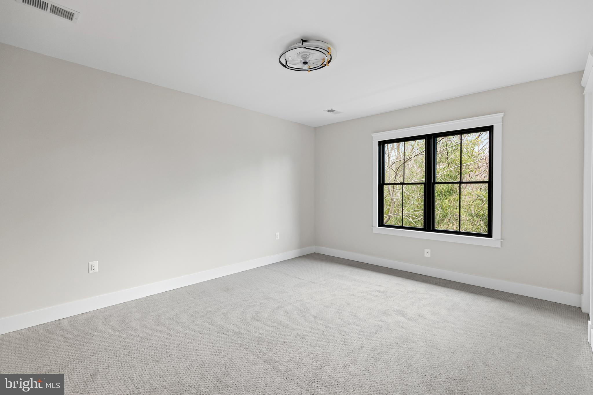 LITTLE VIENNA ESTATES - Residential