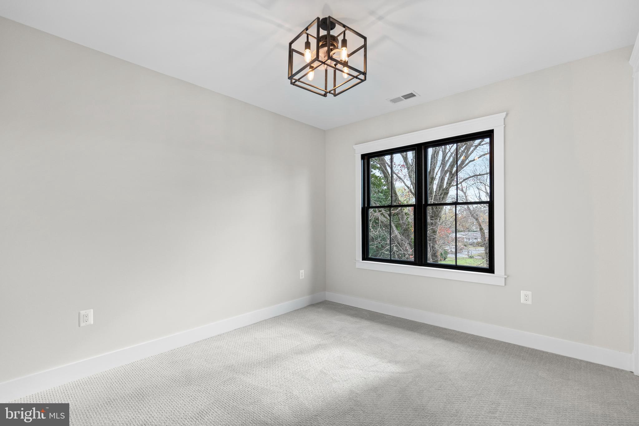 LITTLE VIENNA ESTATES - Residential