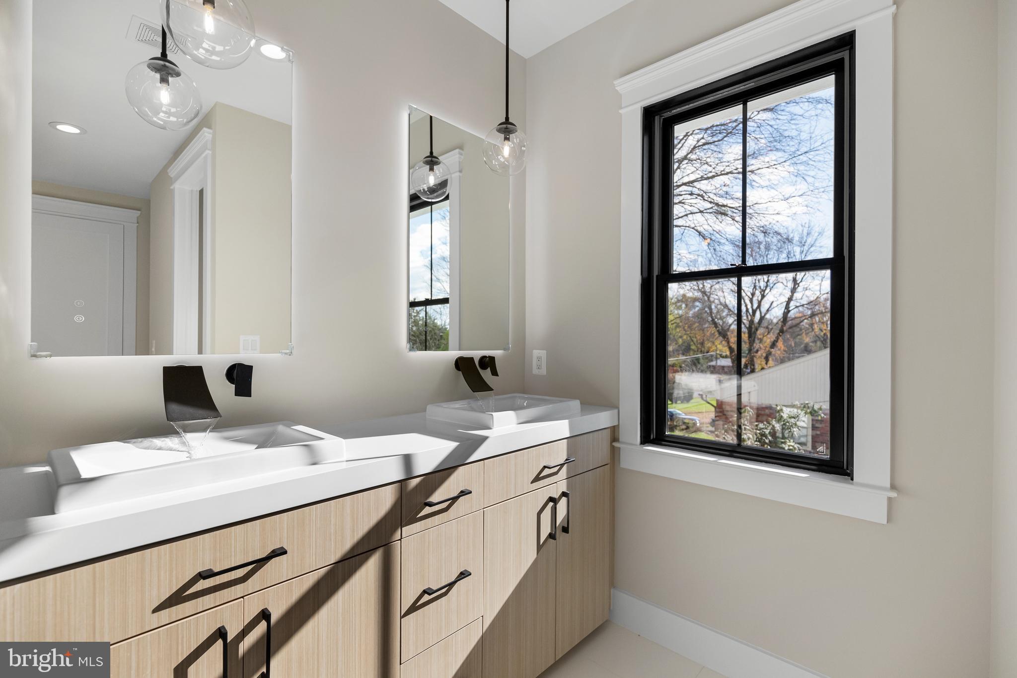 LITTLE VIENNA ESTATES - Residential