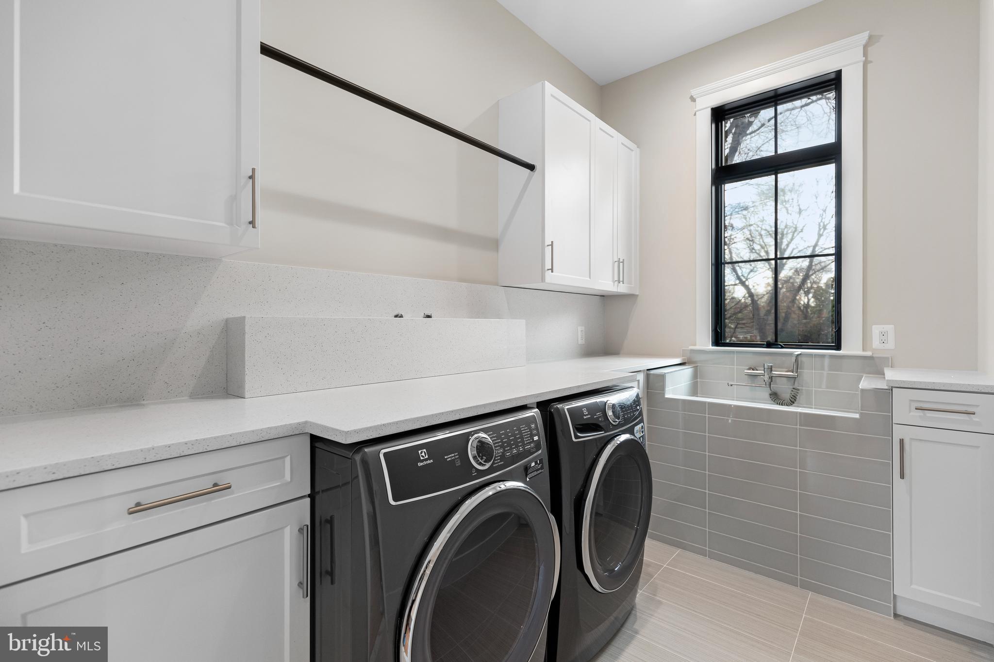 LITTLE VIENNA ESTATES - Residential