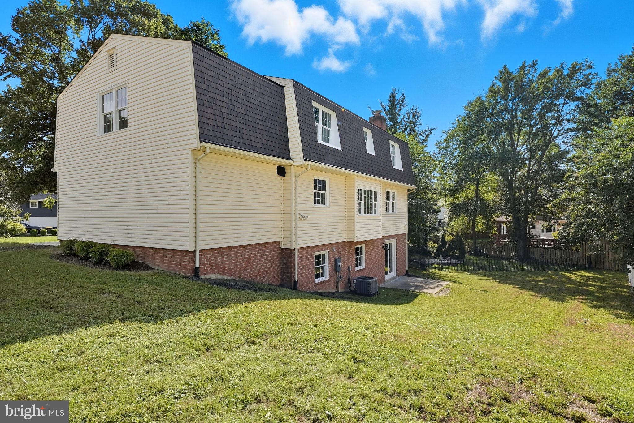 KINGS PARK WEST - Residential