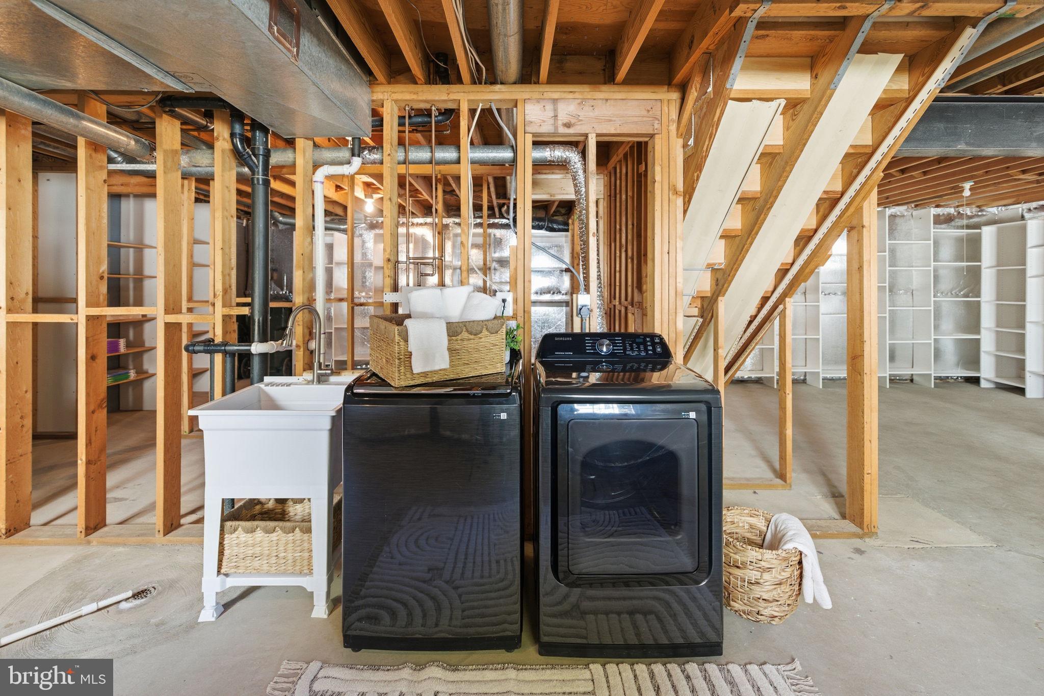 KINGS PARK WEST - Residential