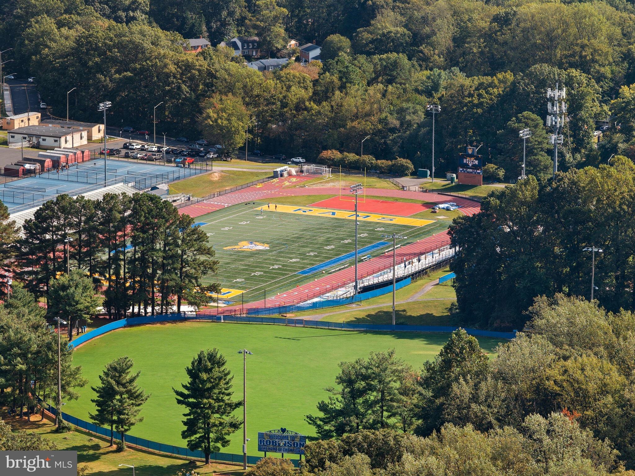 KINGS PARK WEST - Residential