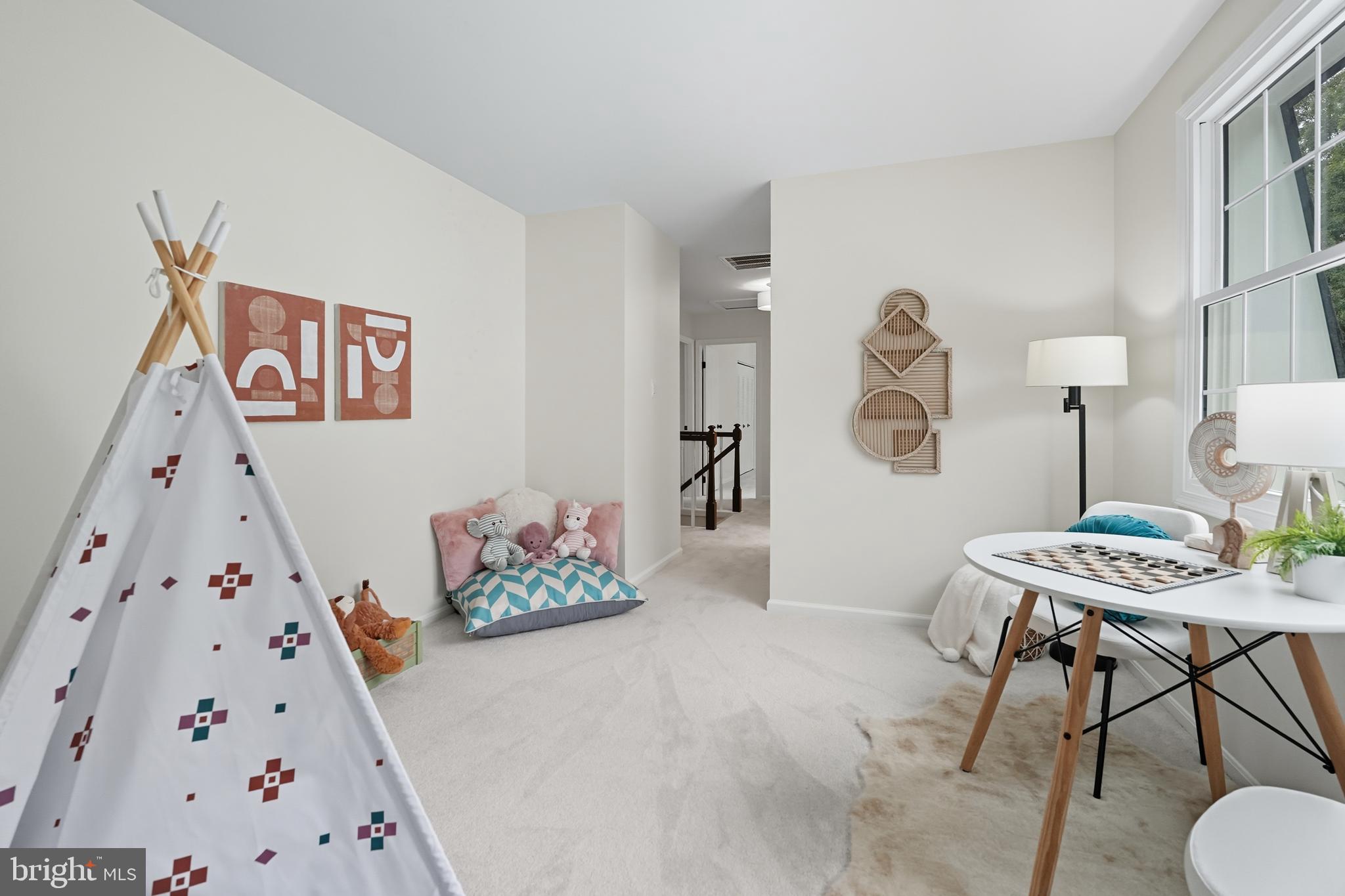 KINGS PARK WEST - Residential