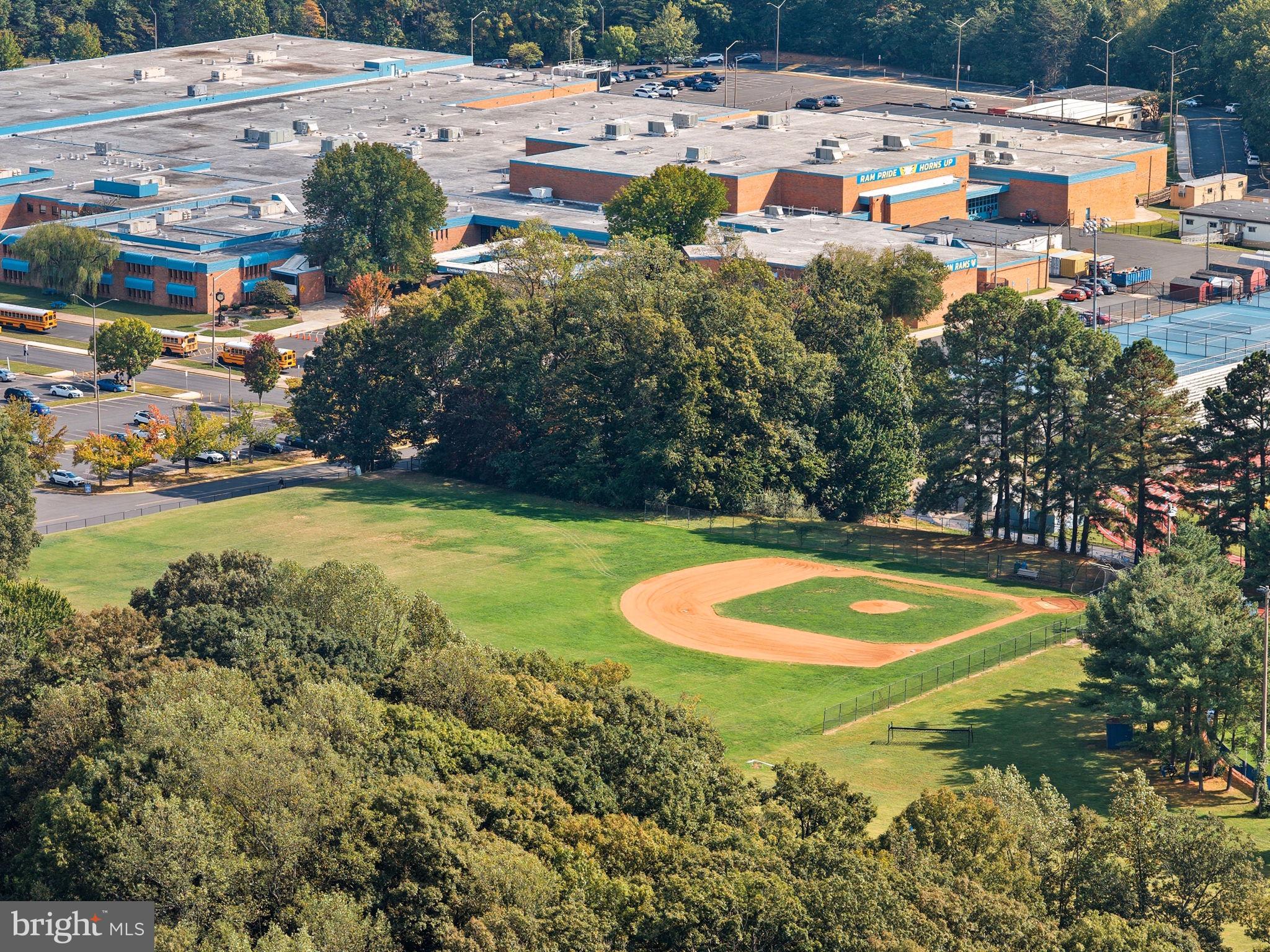 KINGS PARK WEST - Residential