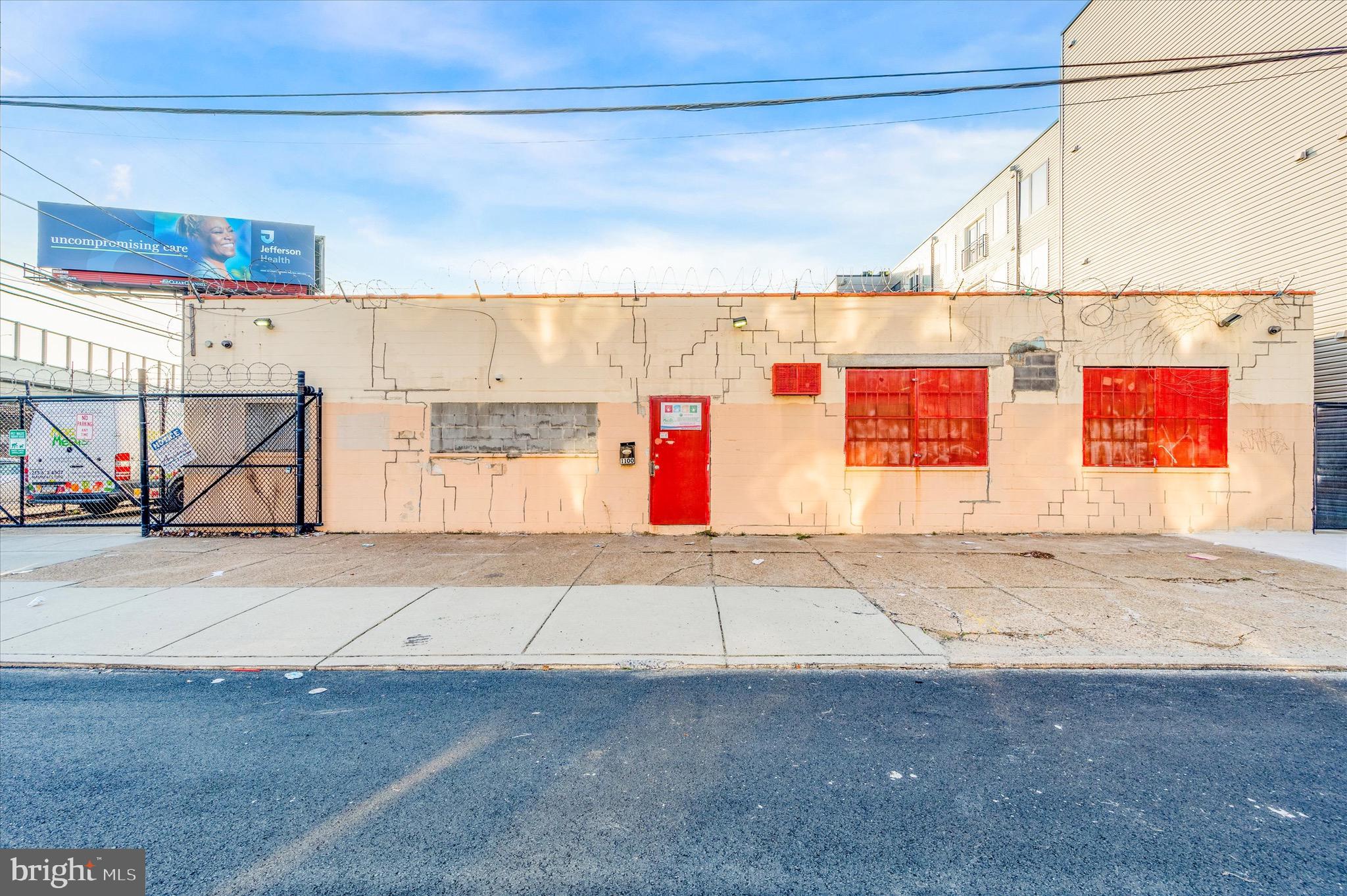 1100-04 E BERKS STREET