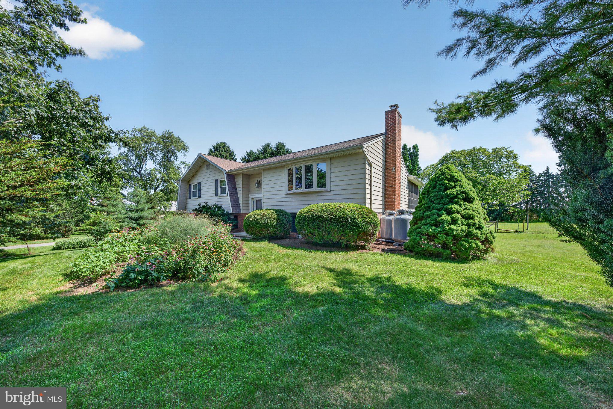 1277 S COLEBROOK ROAD
