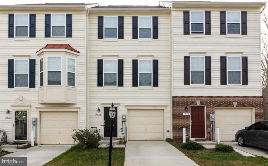 Recently painted 2 bedroom, 2.5 bath townhouse. Walk to pool, dog park and community garden. Open space at rear of property. Large deck for entertaining. Priced right for this quality rental.