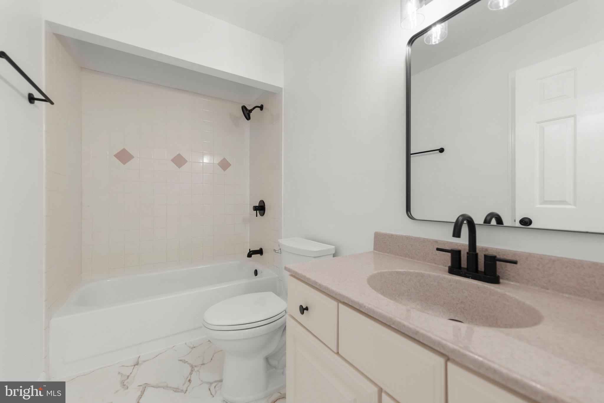 OLD FORT - Residential