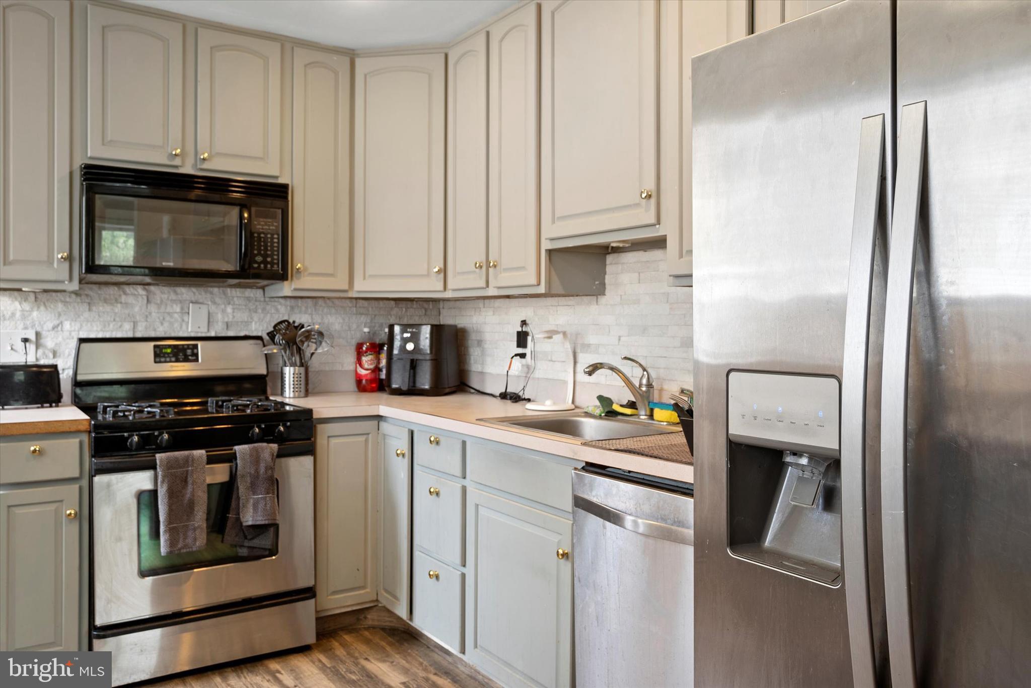 GLEN BURNIE - Residential