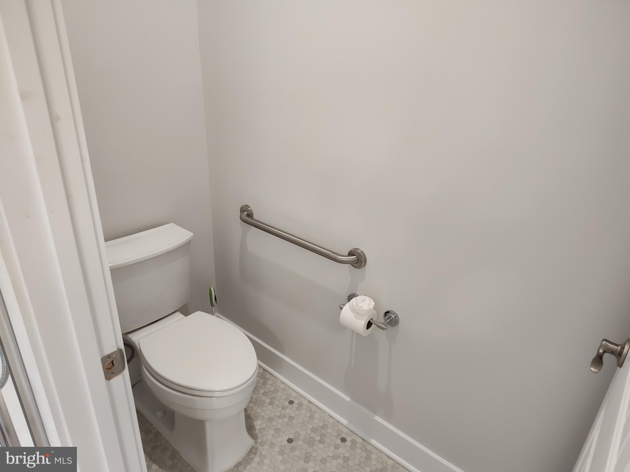 FOUR SEASONS AT KENT ISLAND - Residential