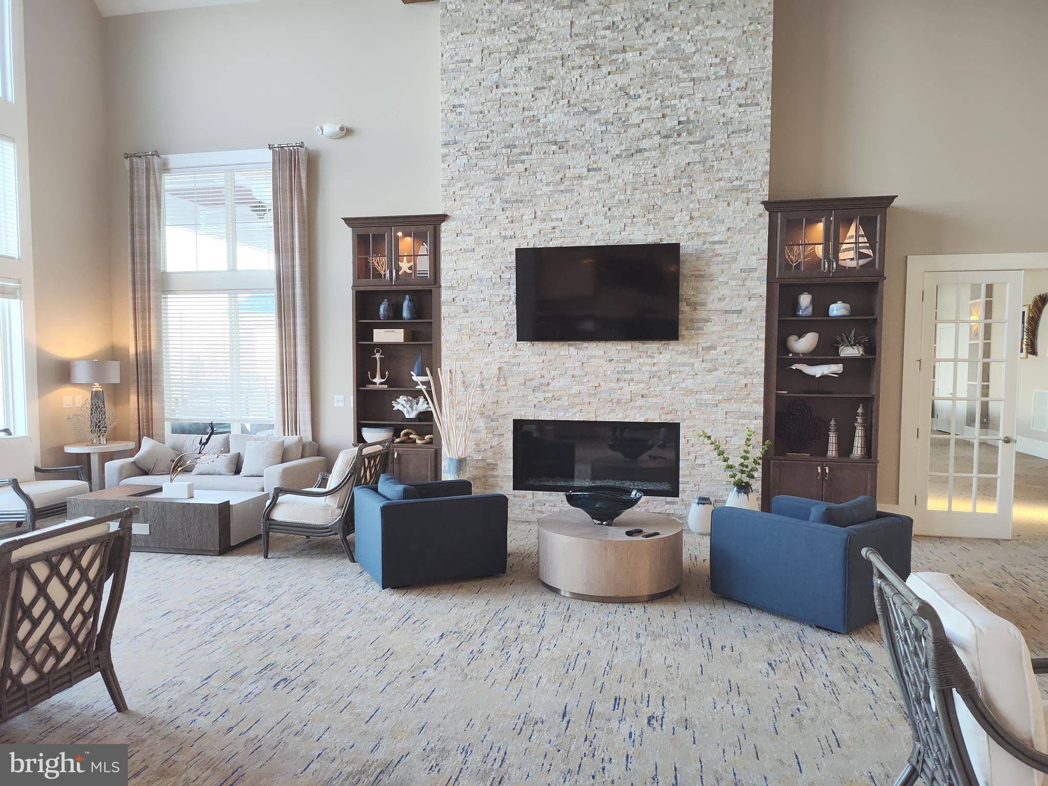 FOUR SEASONS AT KENT ISLAND - Residential