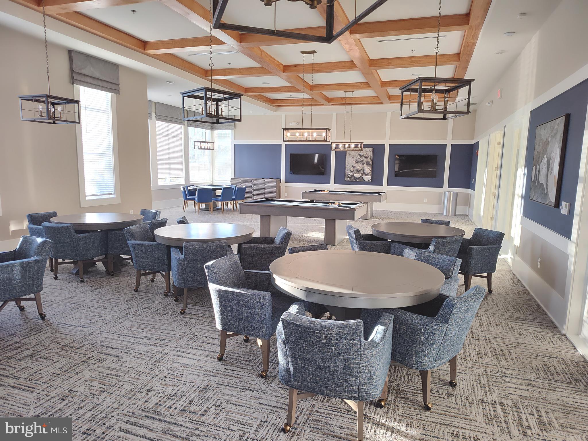 FOUR SEASONS AT KENT ISLAND - Residential