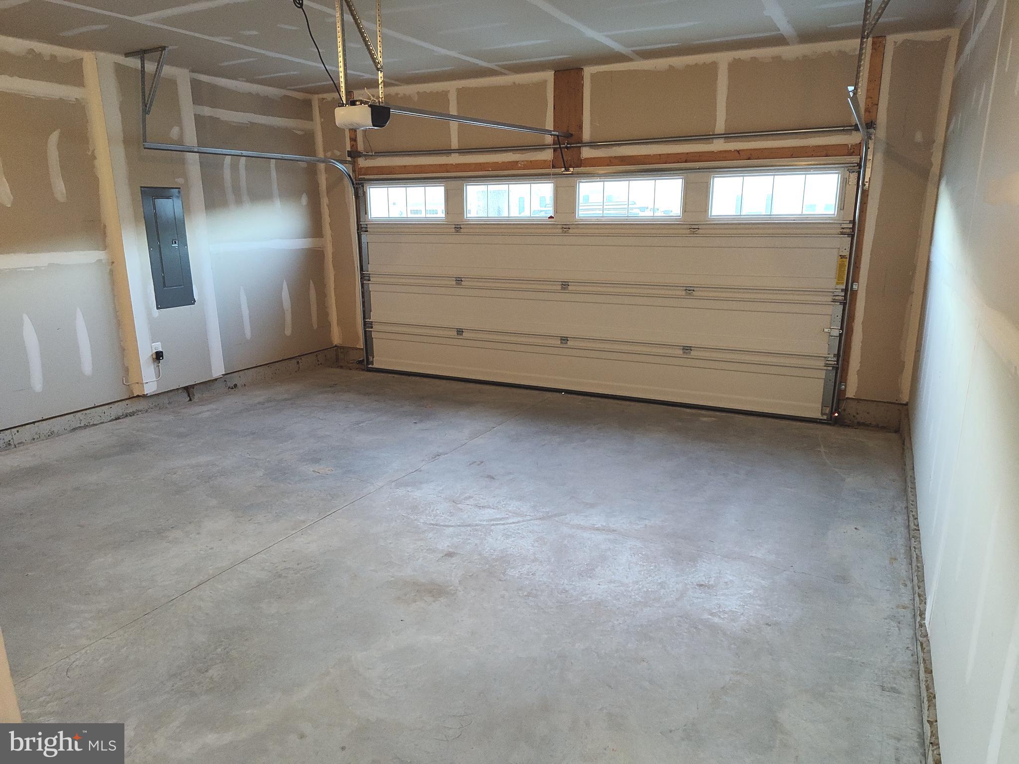 FOUR SEASONS AT KENT ISLAND - Residential