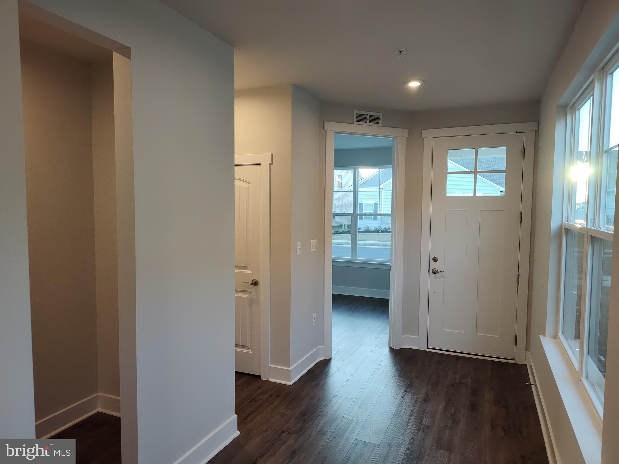 FOUR SEASONS AT KENT ISLAND - Residential