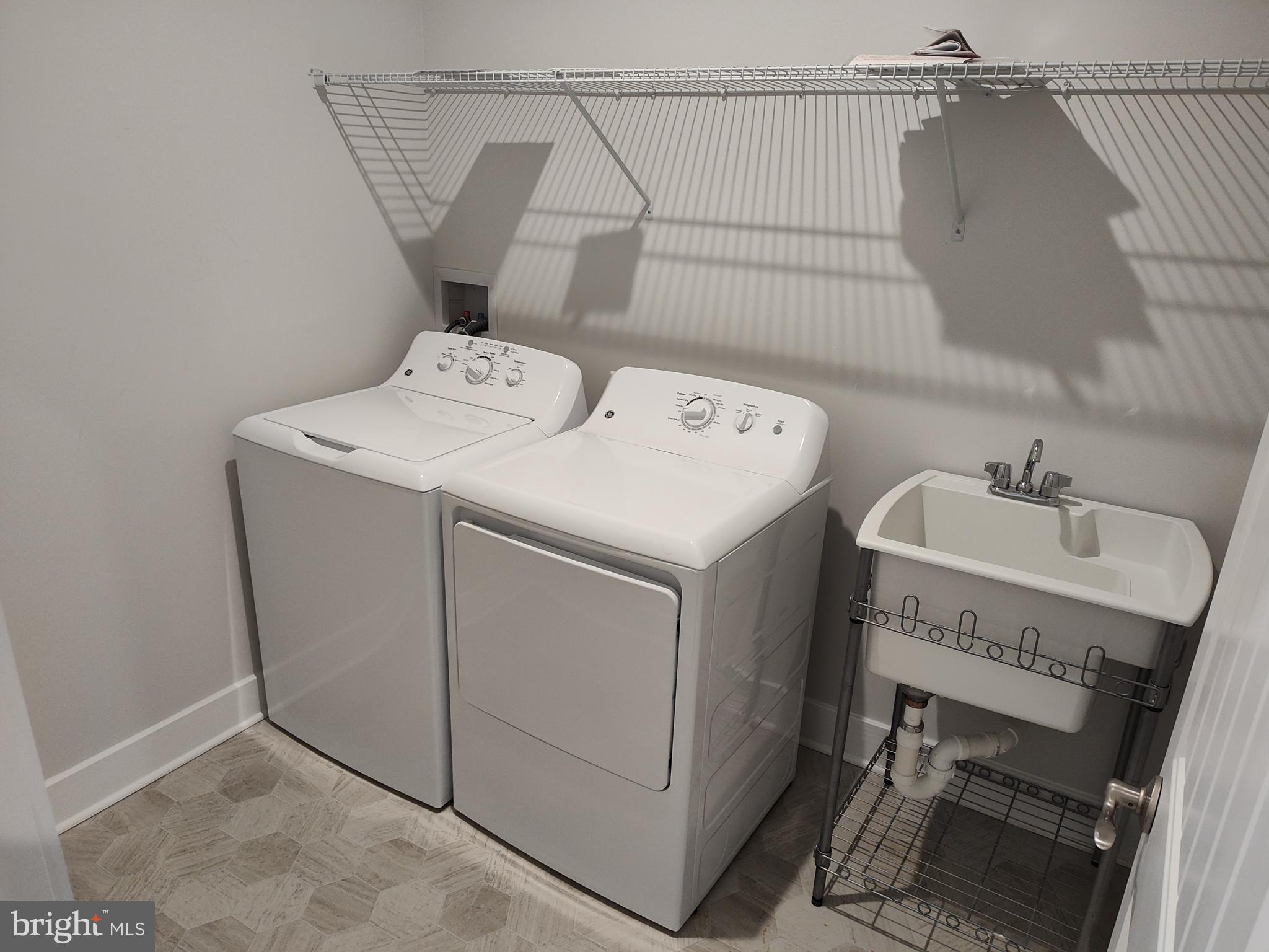 FOUR SEASONS AT KENT ISLAND - Residential