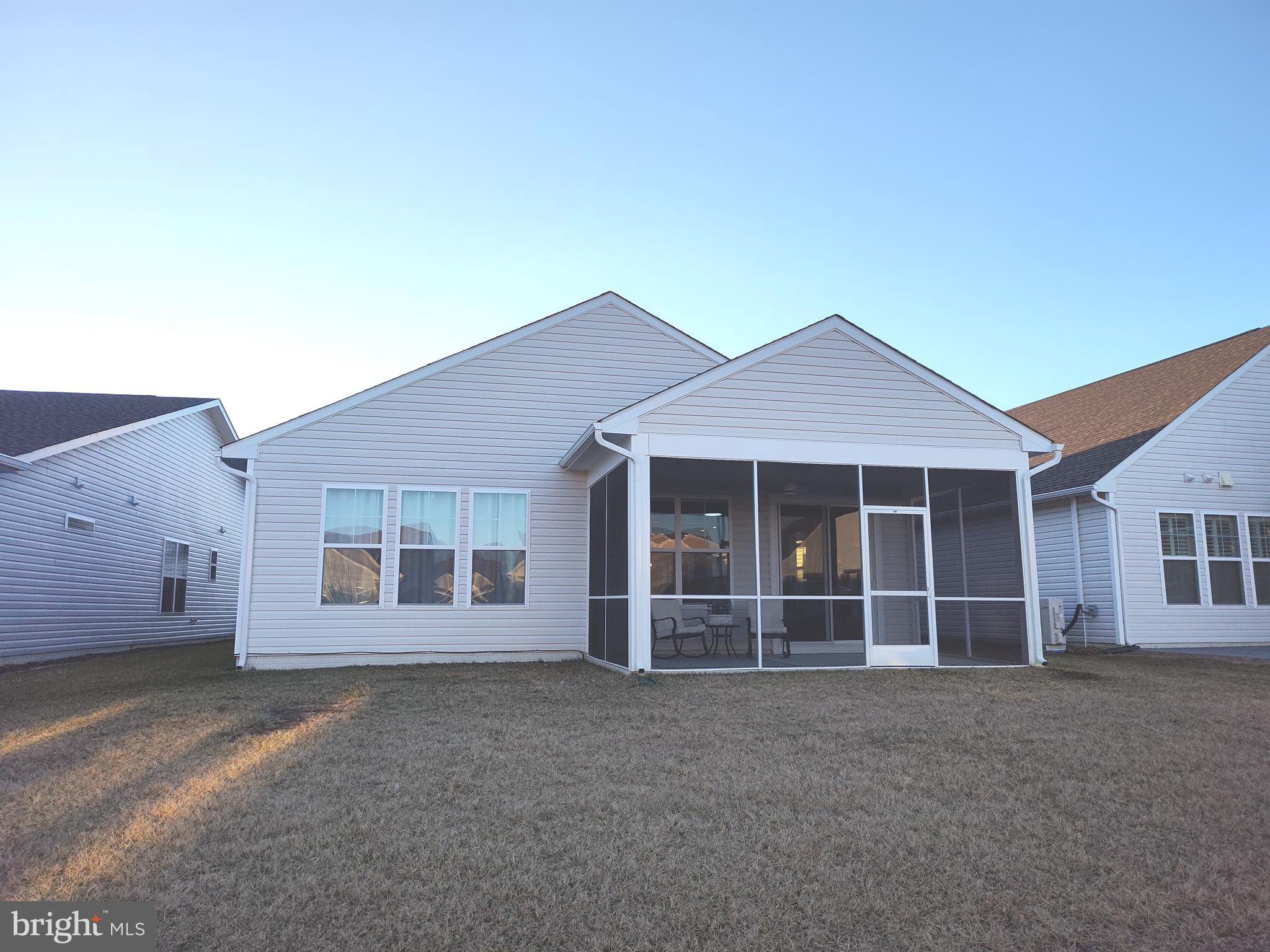 FOUR SEASONS AT KENT ISLAND - Residential