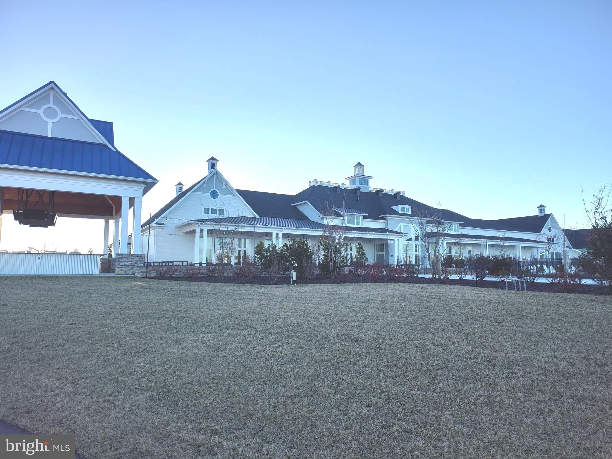 FOUR SEASONS AT KENT ISLAND - Residential