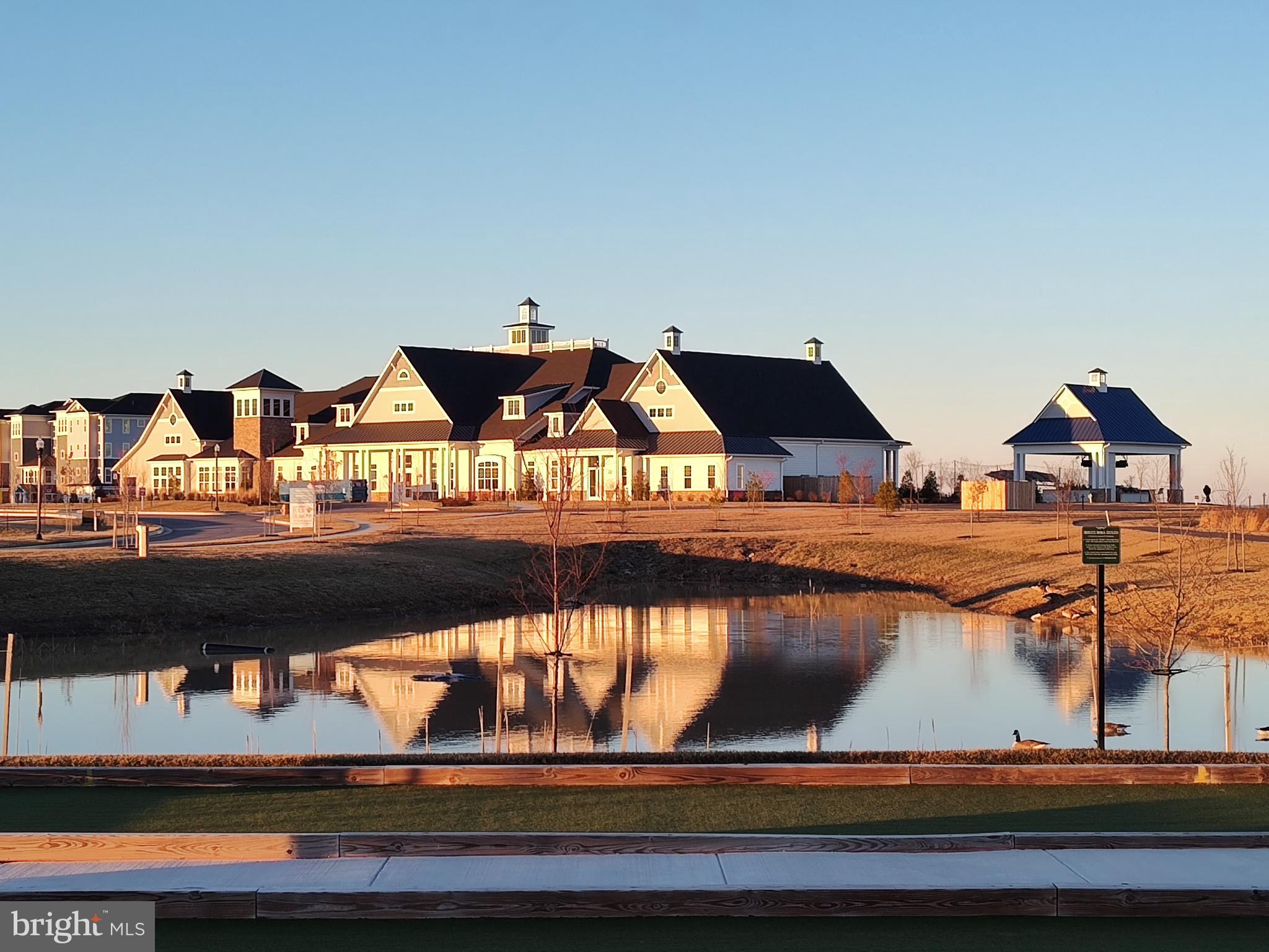 FOUR SEASONS AT KENT ISLAND - Residential