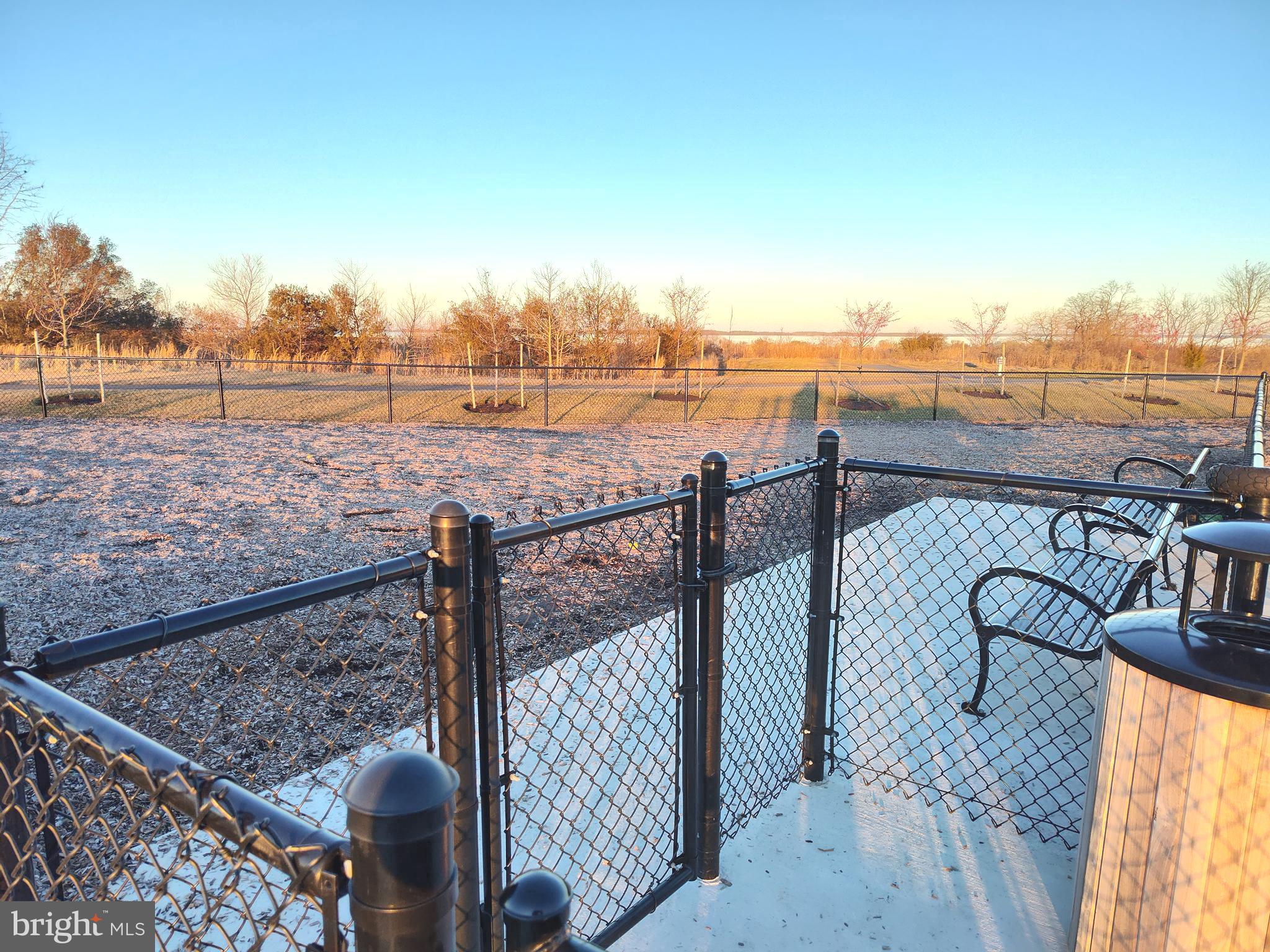 FOUR SEASONS AT KENT ISLAND - Residential
