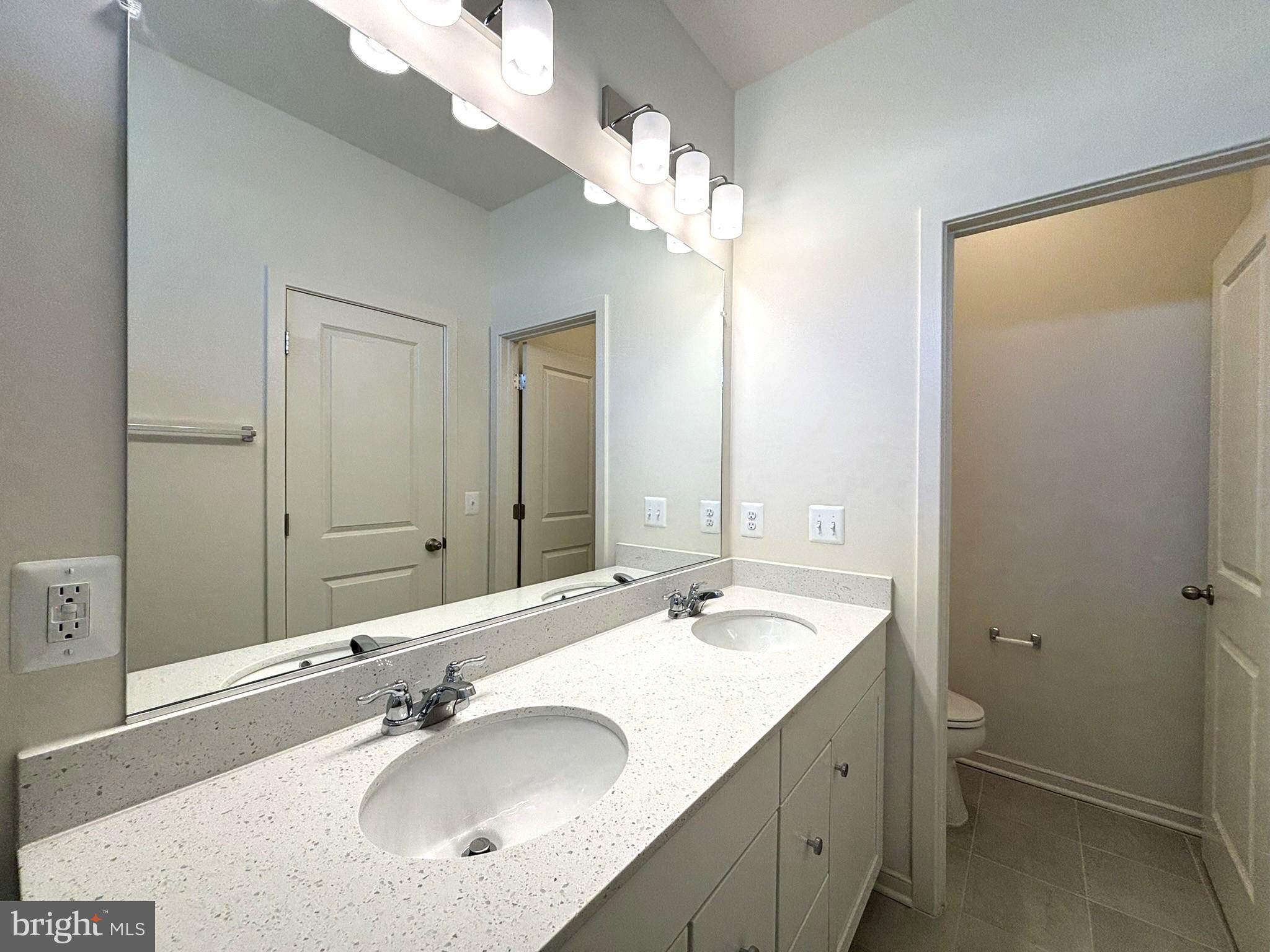 CASCADE LANDING - Residential