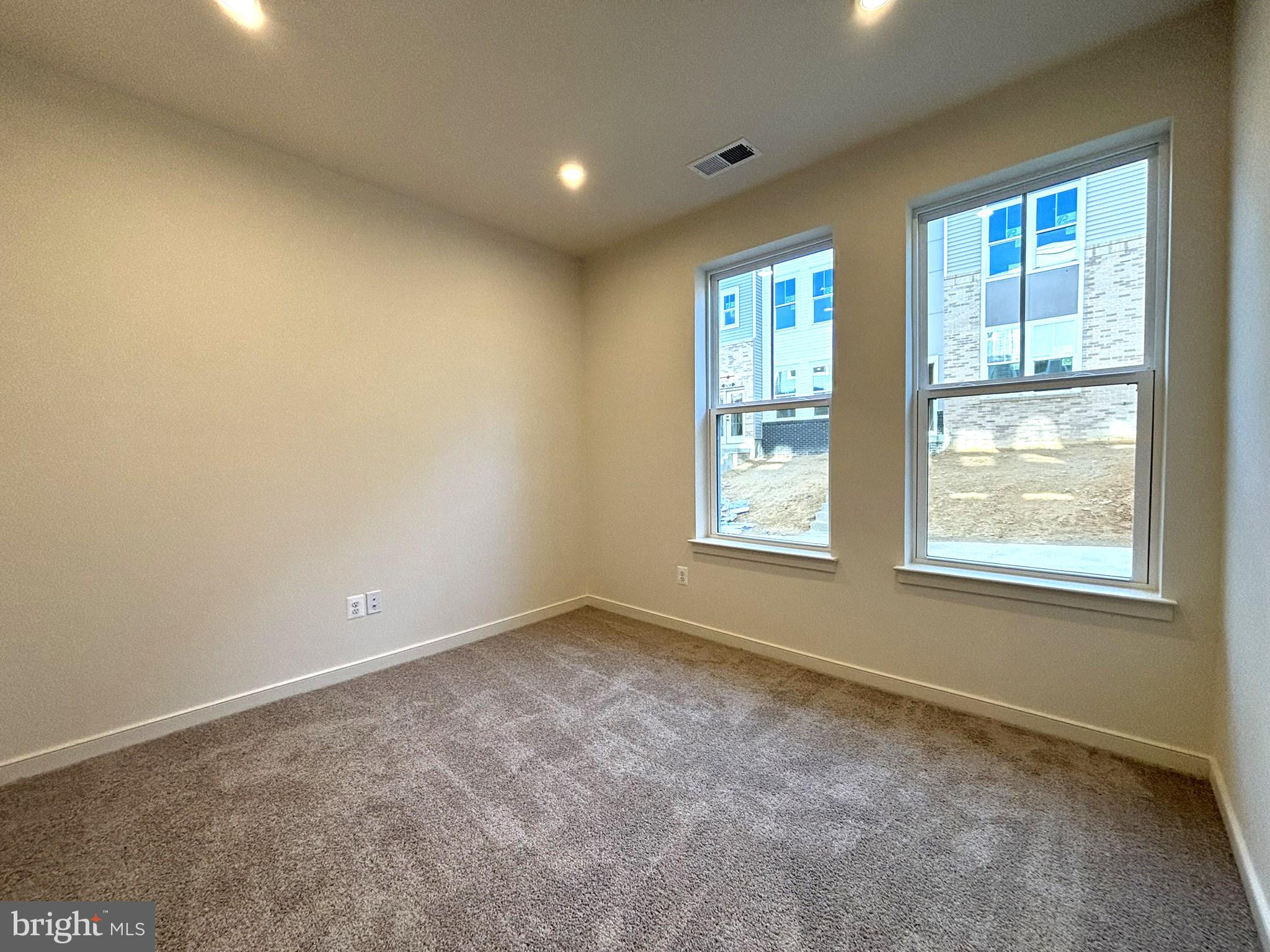 CASCADE LANDING - Residential