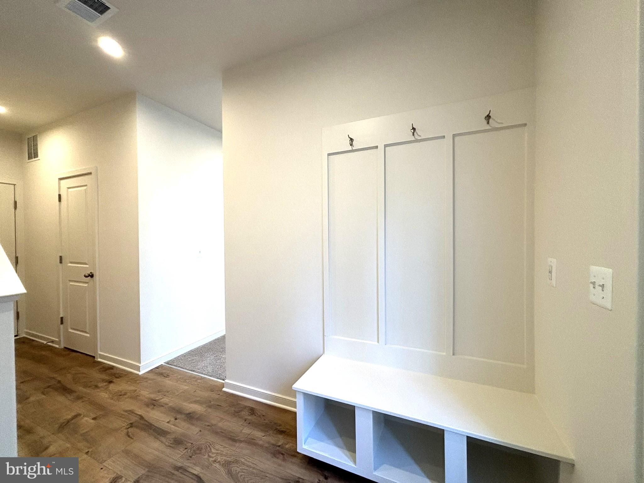 CASCADE LANDING - Residential