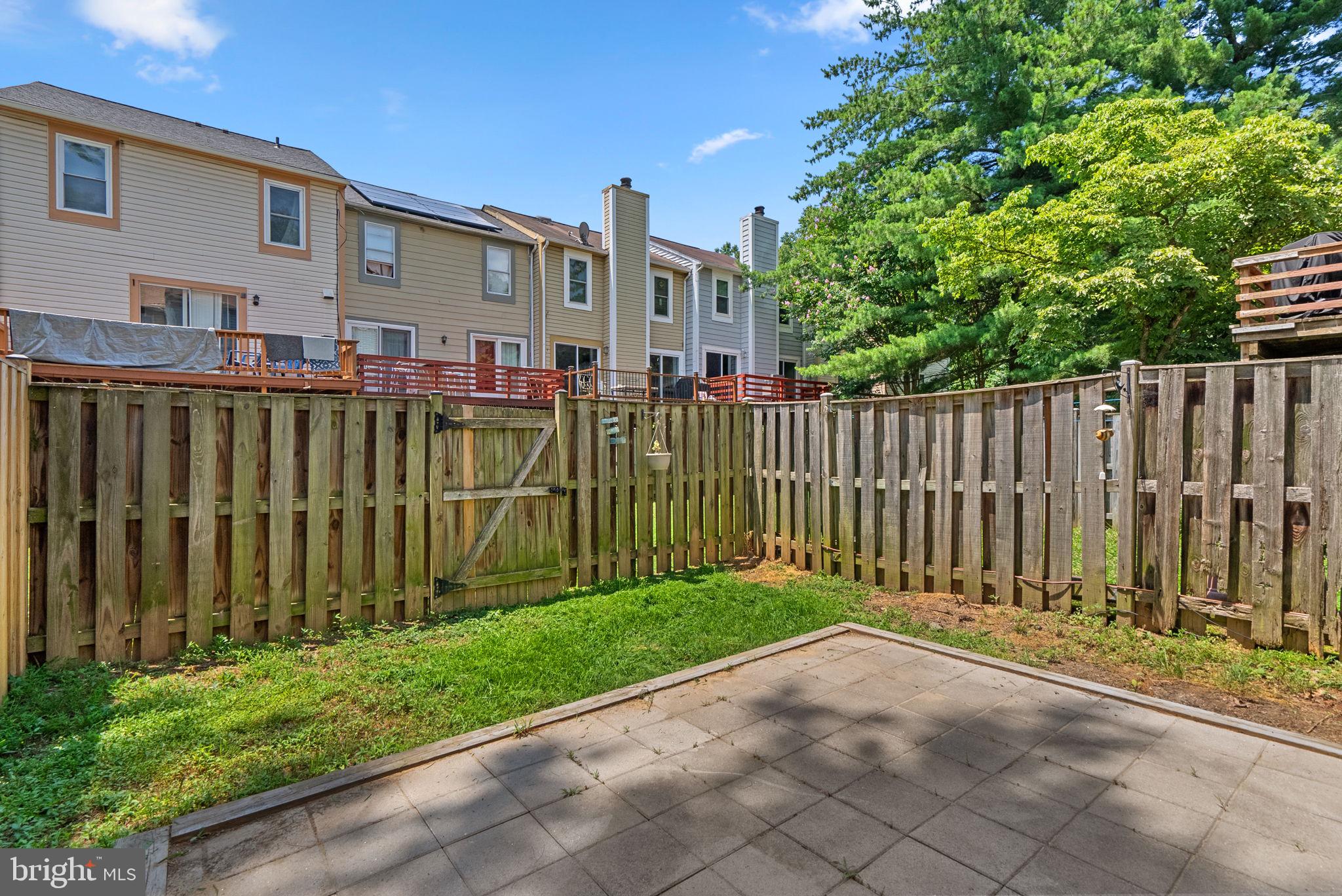 SENECA PARK - Residential