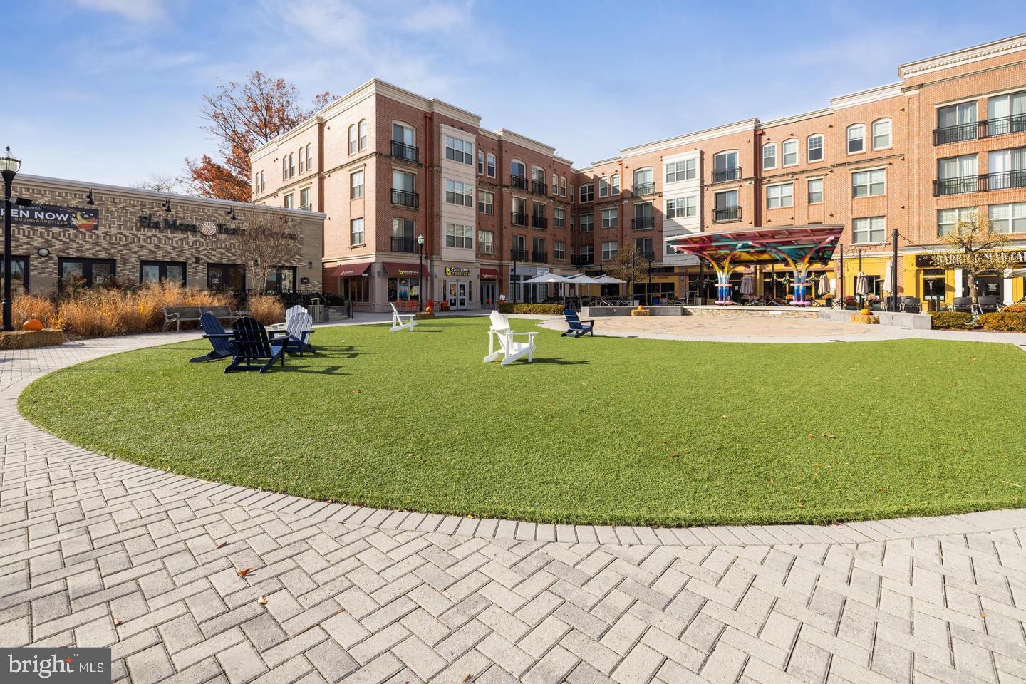 SENECA PARK - Residential