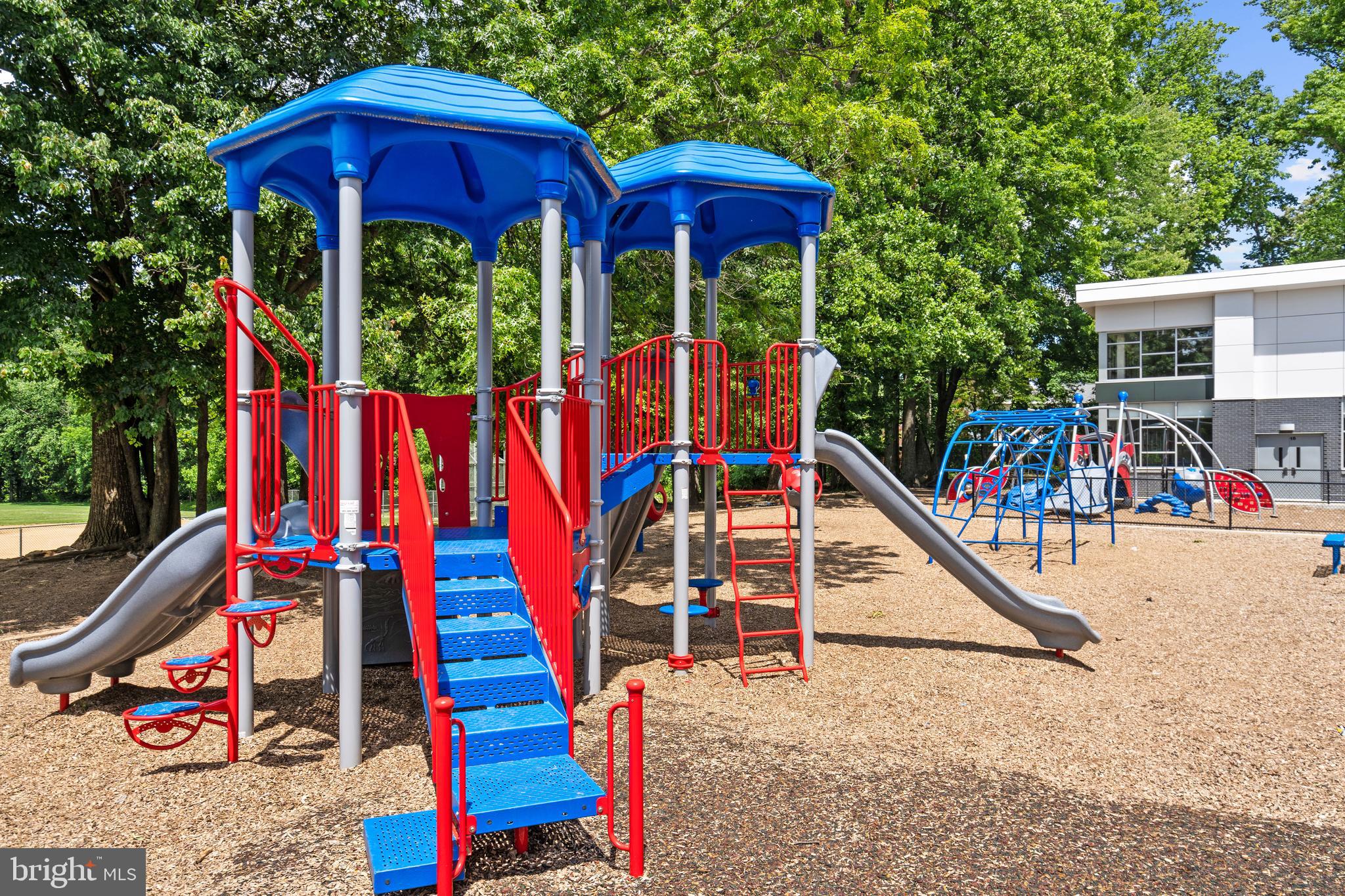 OLD GEORGETOWN VILLAGE - Residential