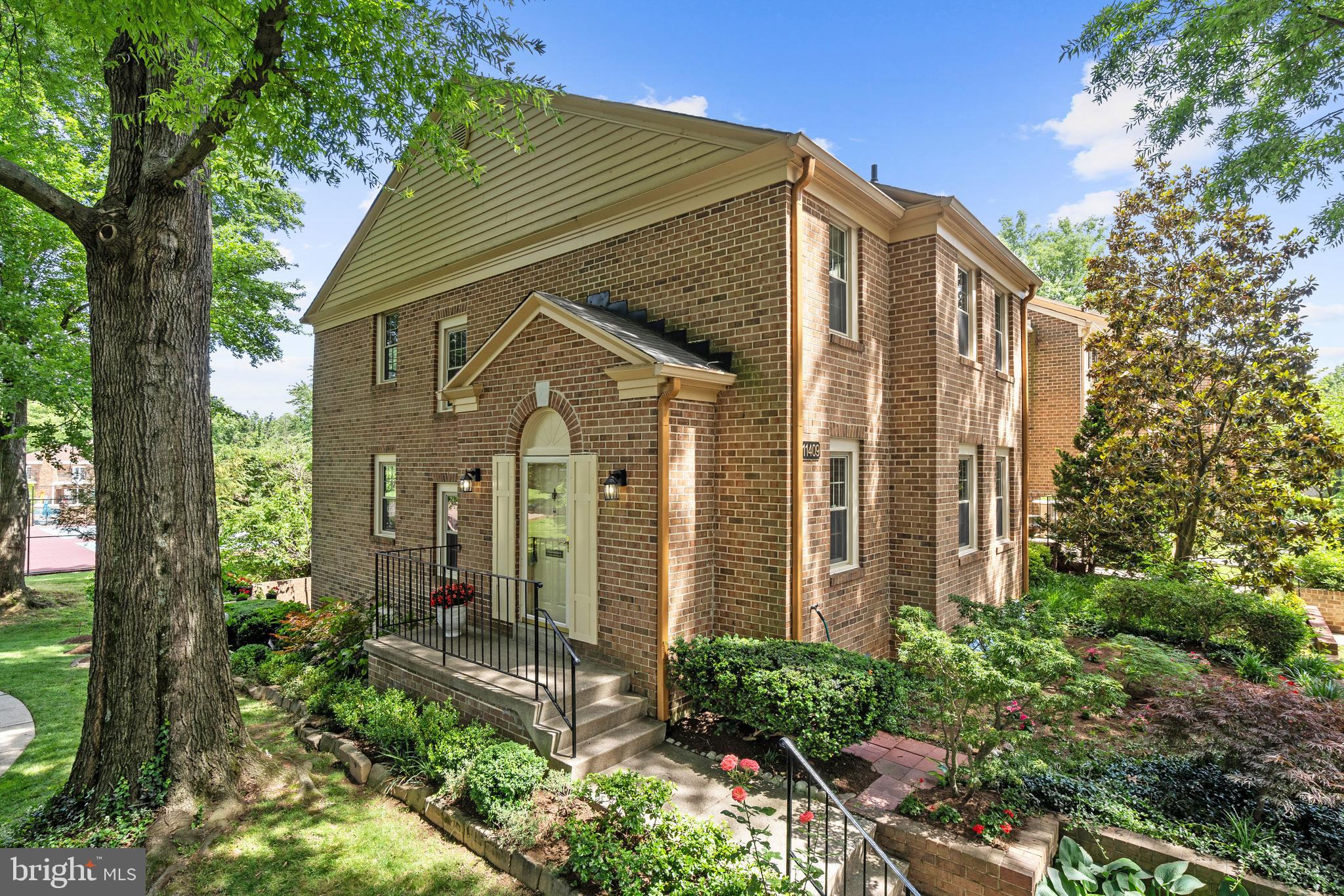 OLD GEORGETOWN VILLAGE - Residential