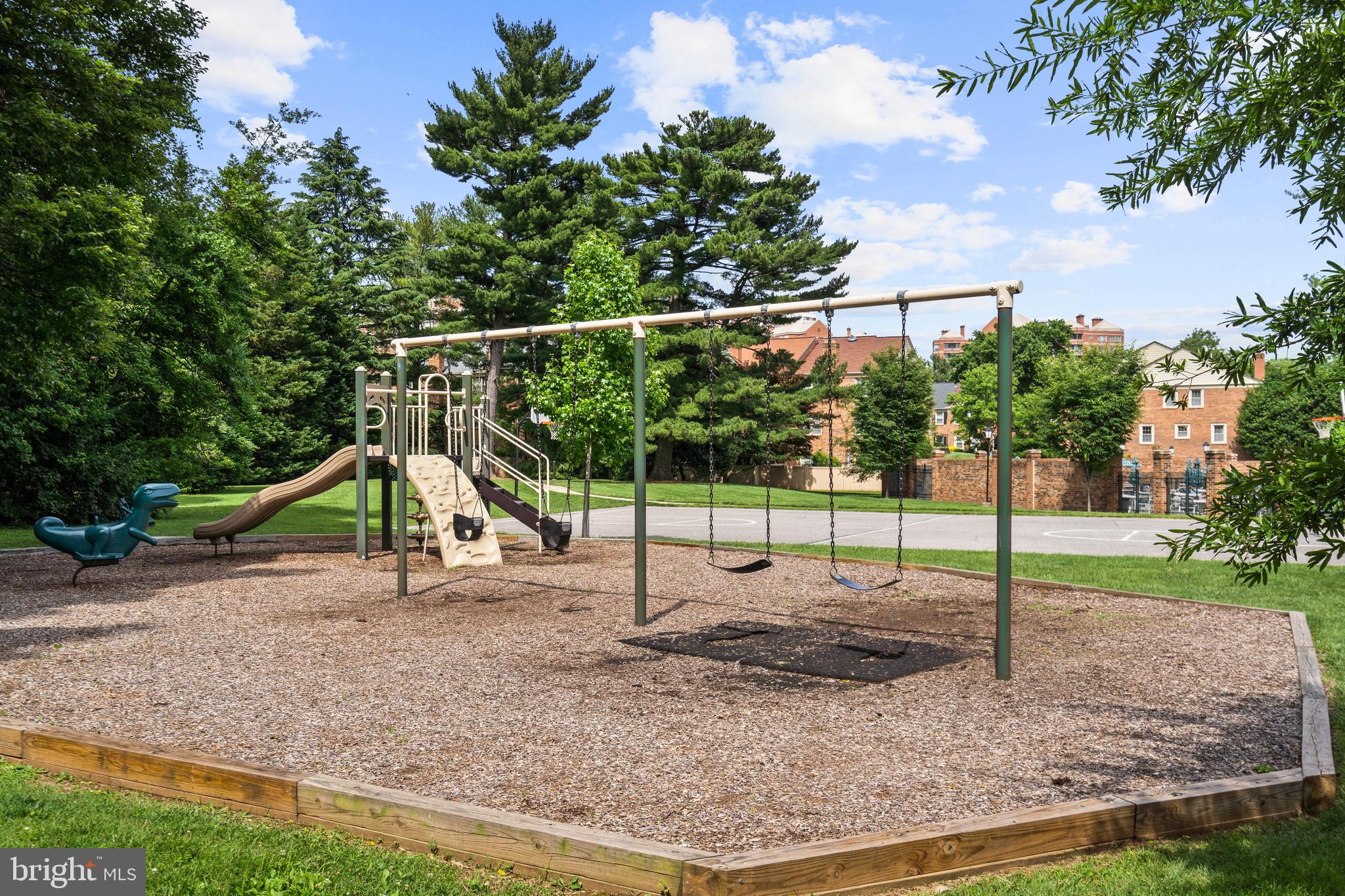 OLD GEORGETOWN VILLAGE - Residential