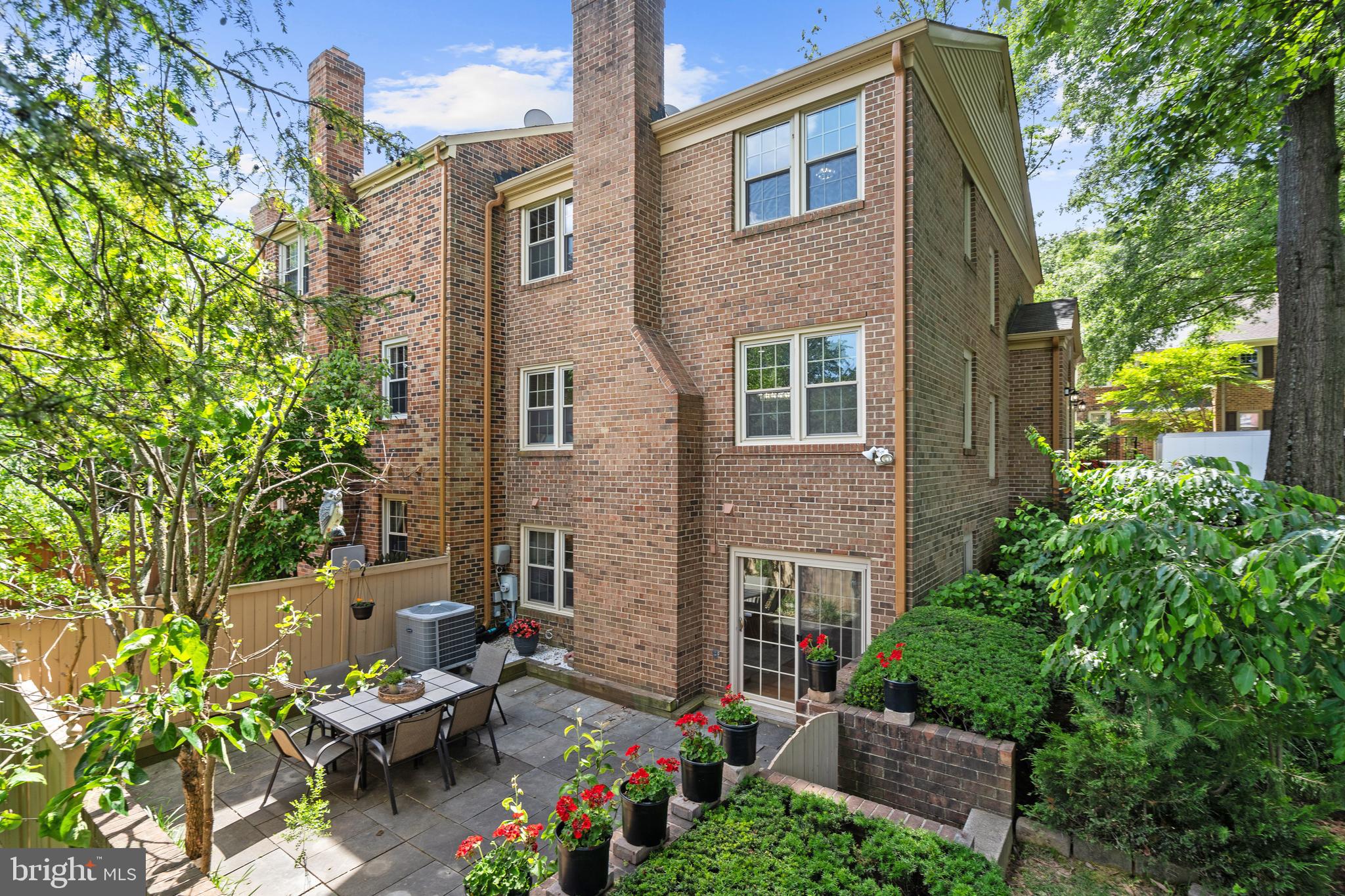 OLD GEORGETOWN VILLAGE - Residential