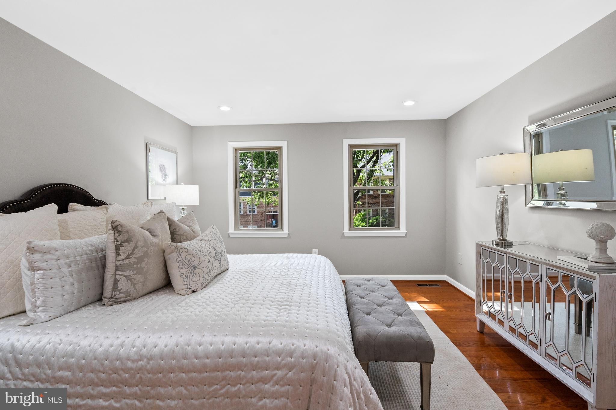 OLD GEORGETOWN VILLAGE - Residential