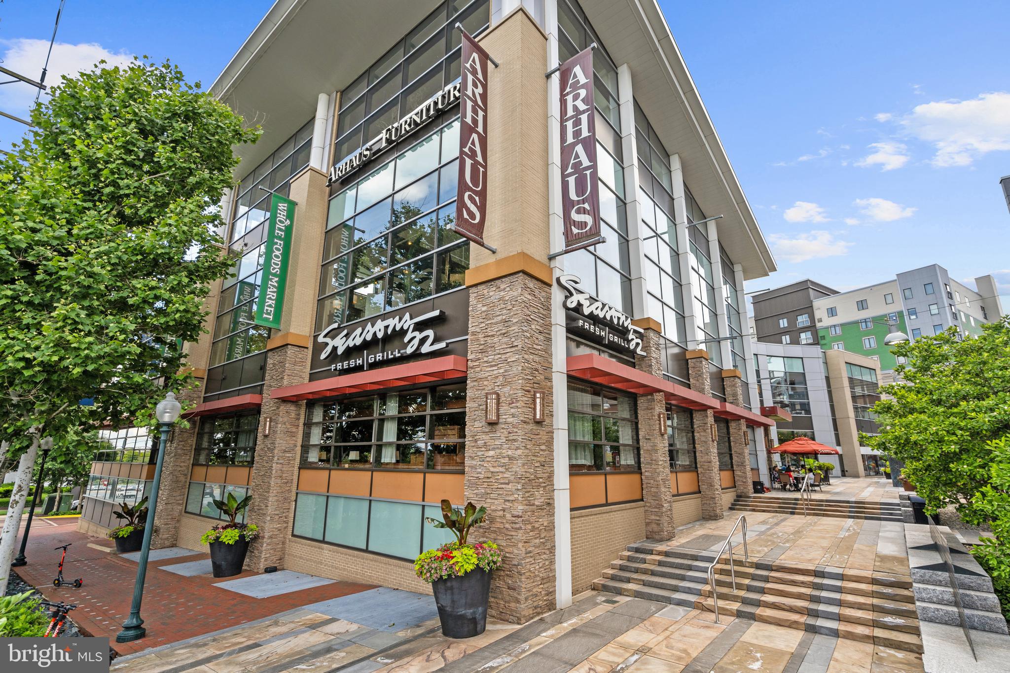 OLD GEORGETOWN VILLAGE - Residential