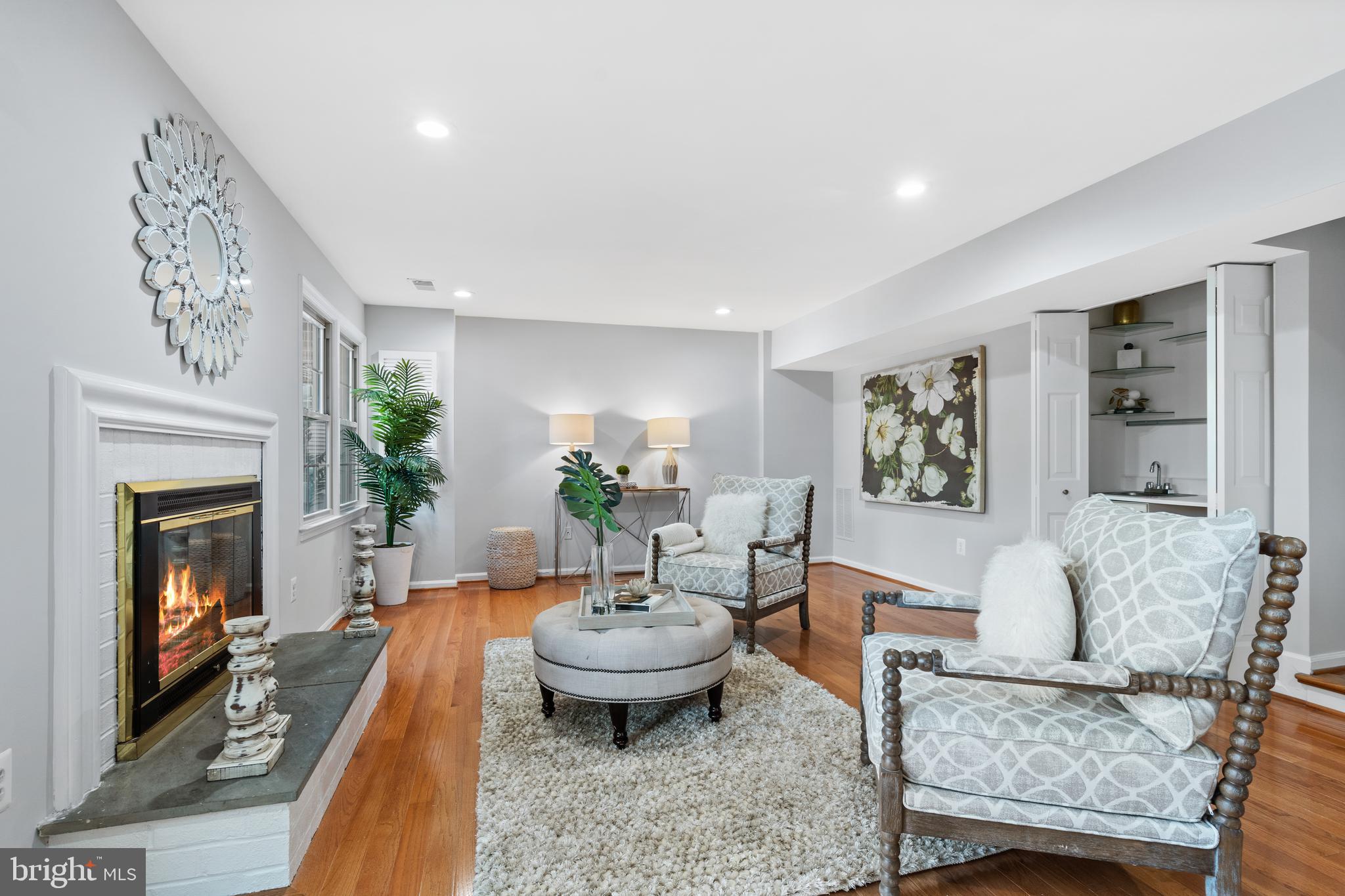 OLD GEORGETOWN VILLAGE - Residential