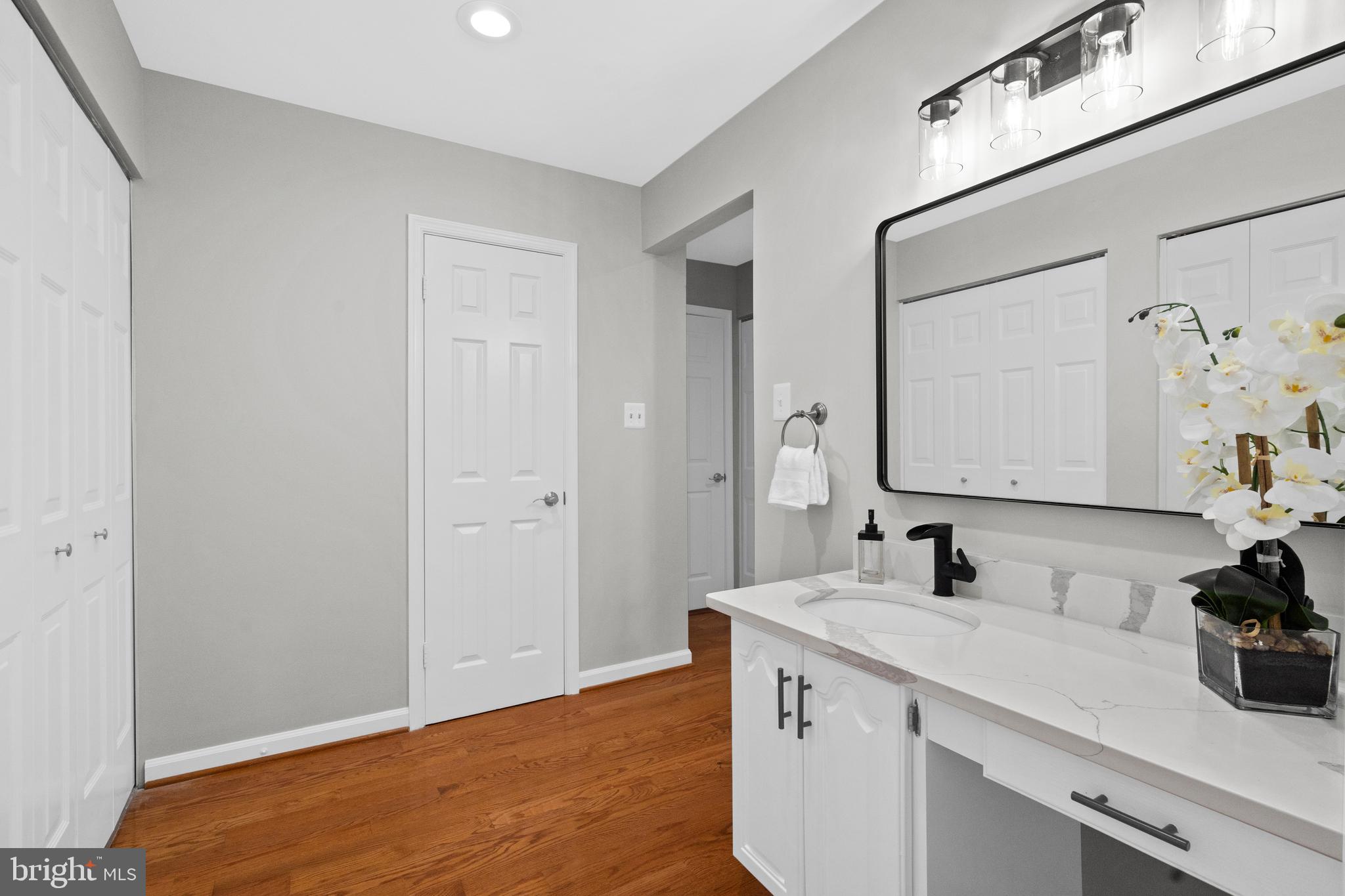 OLD GEORGETOWN VILLAGE - Residential