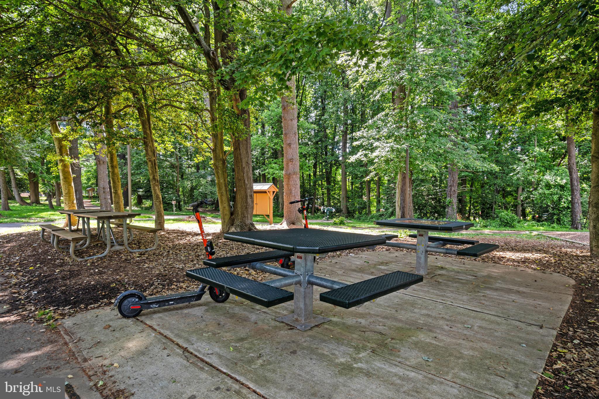 OLD GEORGETOWN VILLAGE - Residential