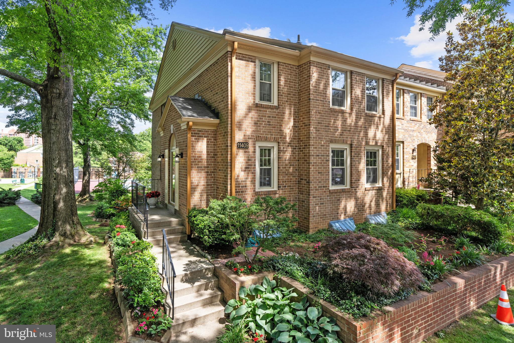 OLD GEORGETOWN VILLAGE - Residential