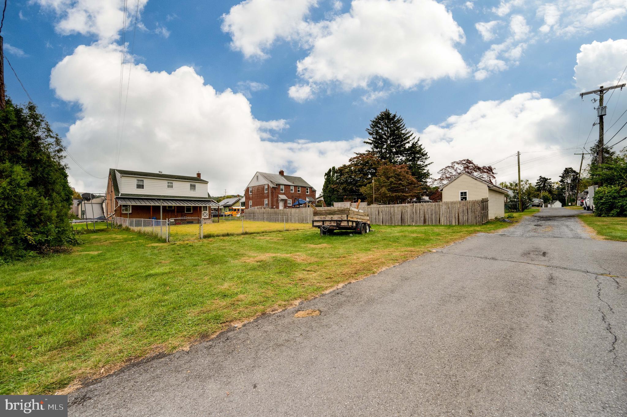 HYDE PARK - Residential