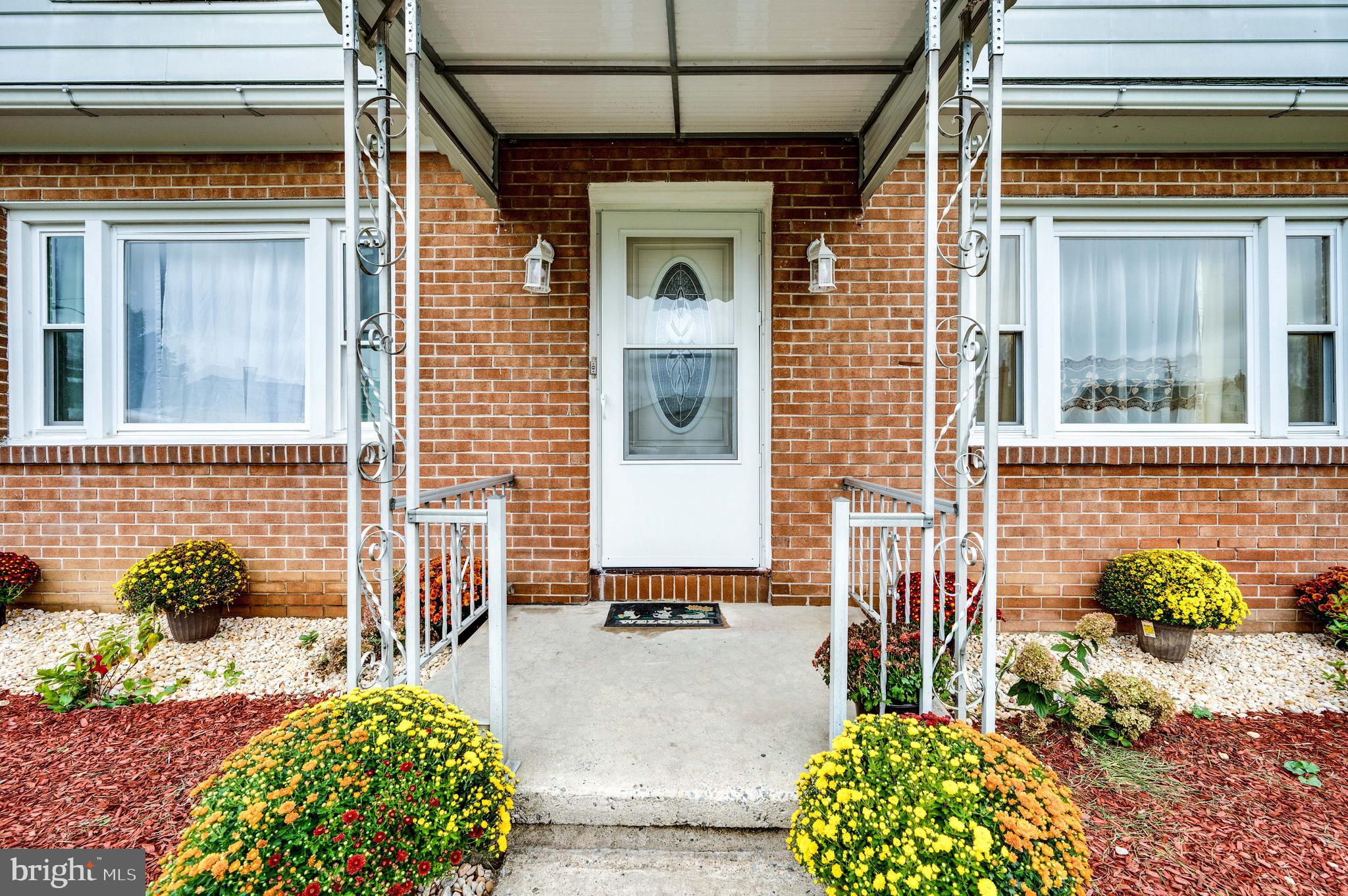 518 MUHLENBERG STREET